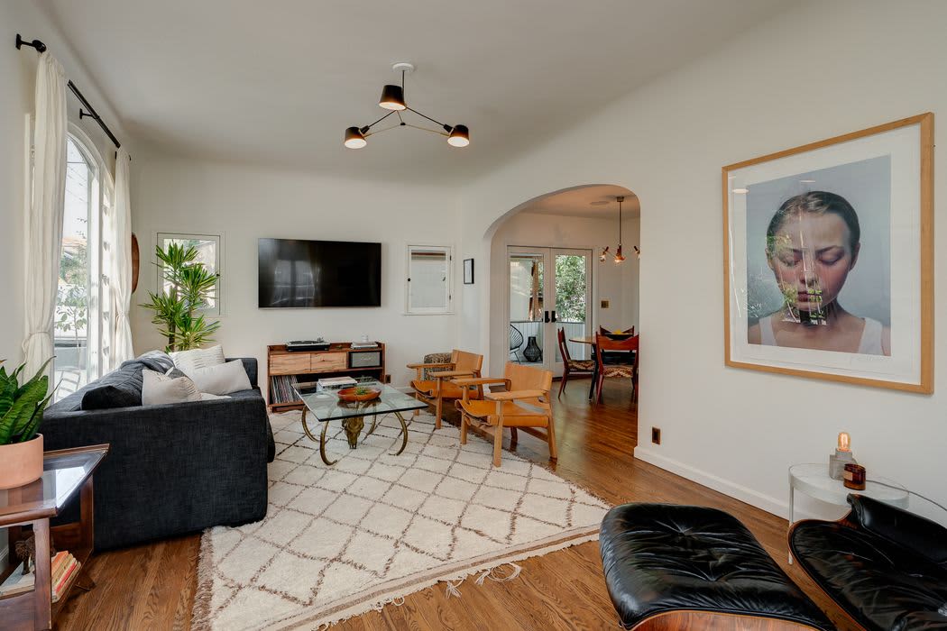 952 Lucile Ave, Los Angeles, California 90026 | Apartment Therapy