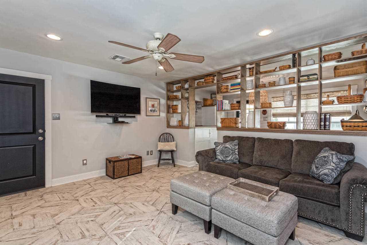 Fixer Upper House For Sale Waco Texas Photos Apartment Therapy