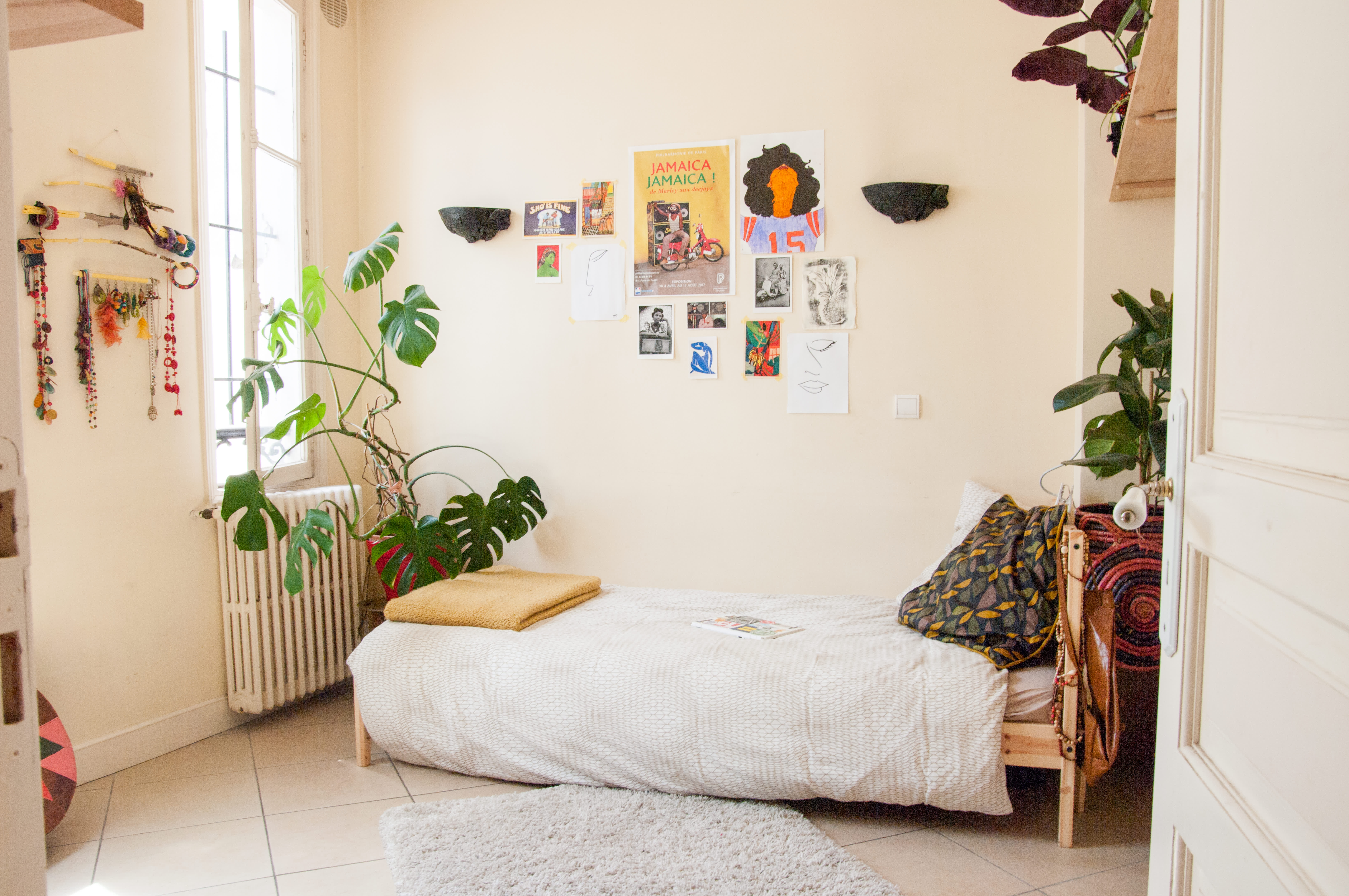 House Tour A Bohemian Eclectic Parisian Apartment Apartment Therapy