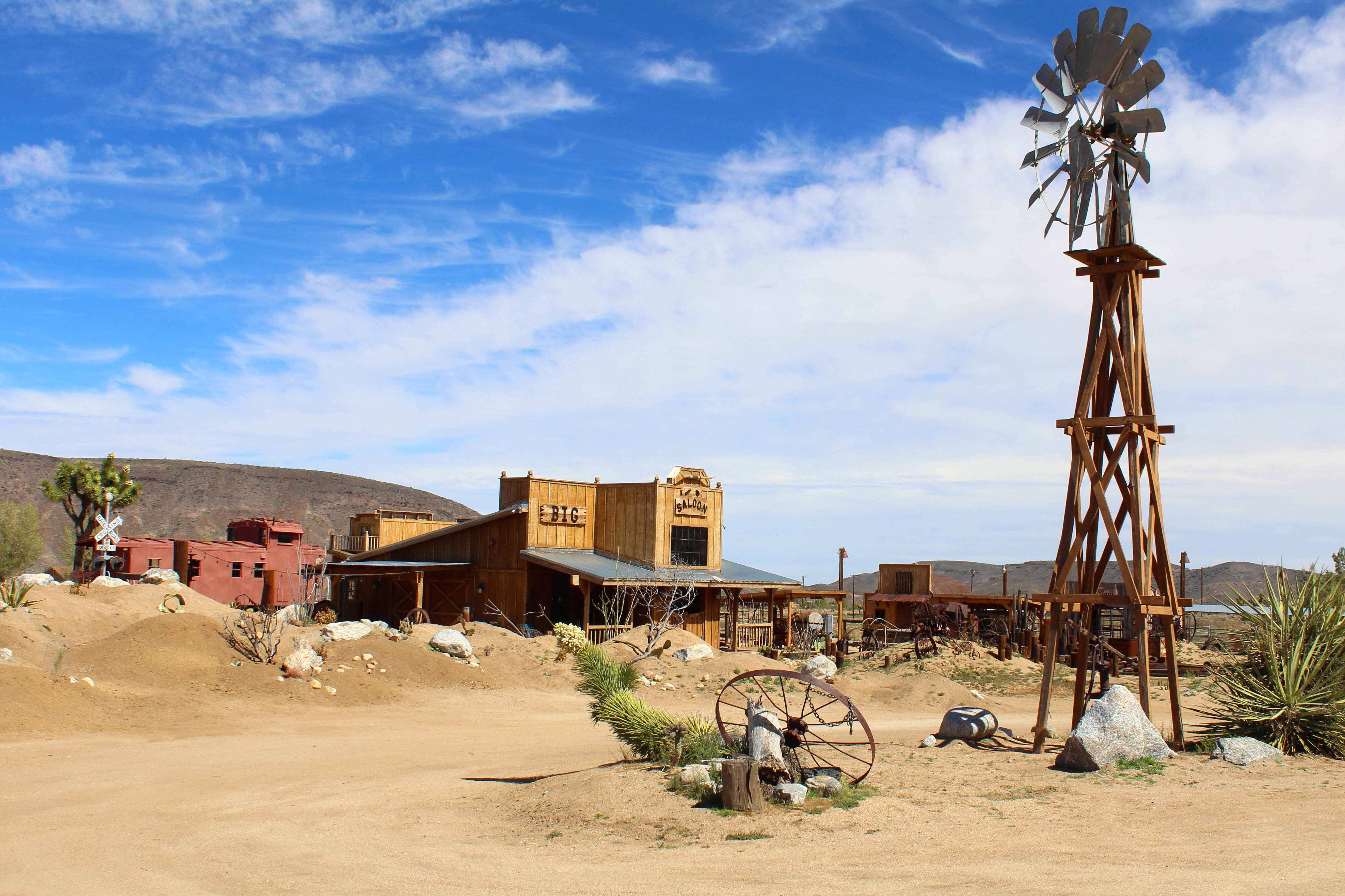 Wild West Pioneertown For Sale Photos | Apartment Therapy