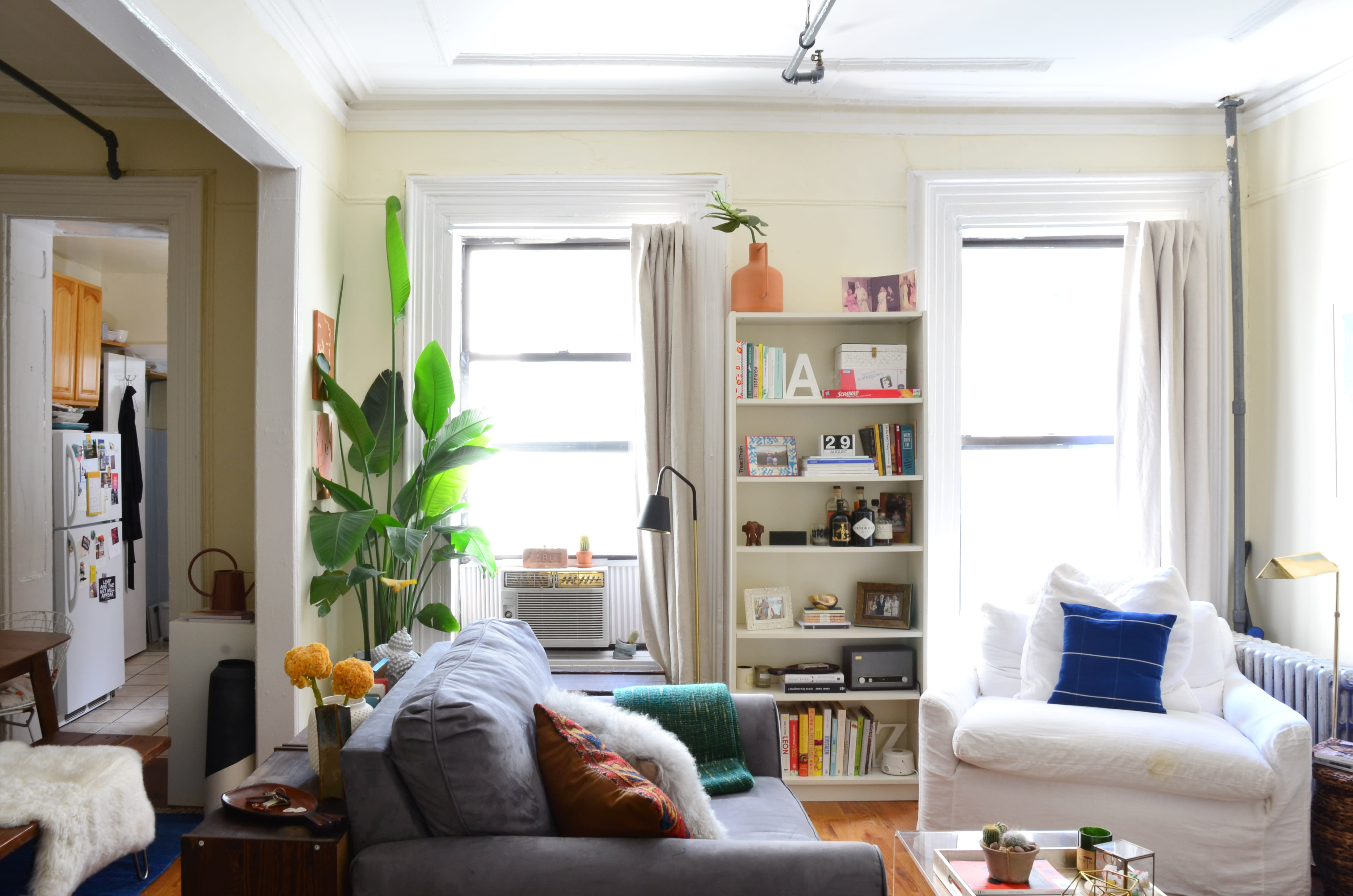 400 square foot living room