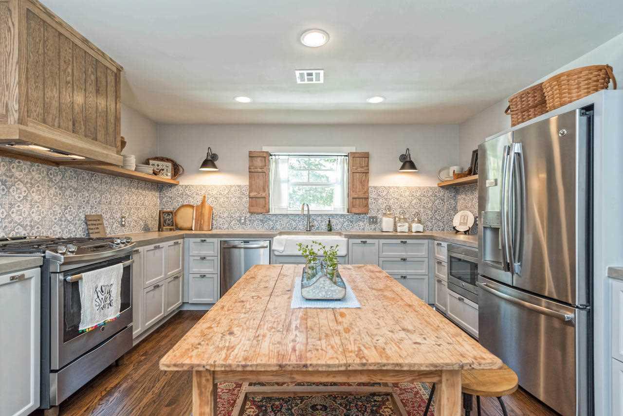 Fixer Upper House For Sale Waco Texas Photos Apartment Therapy