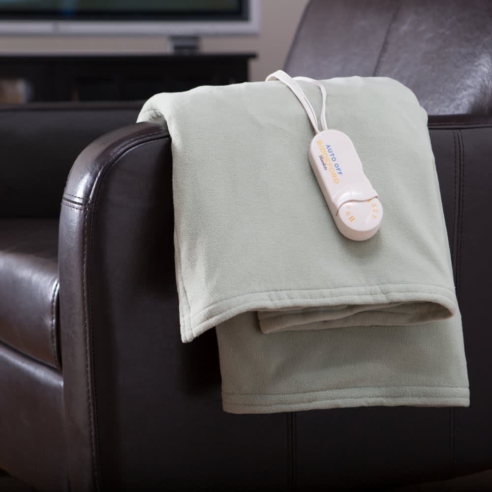 can-you-use-an-electric-blanket-with-a-generator-lifehacklane