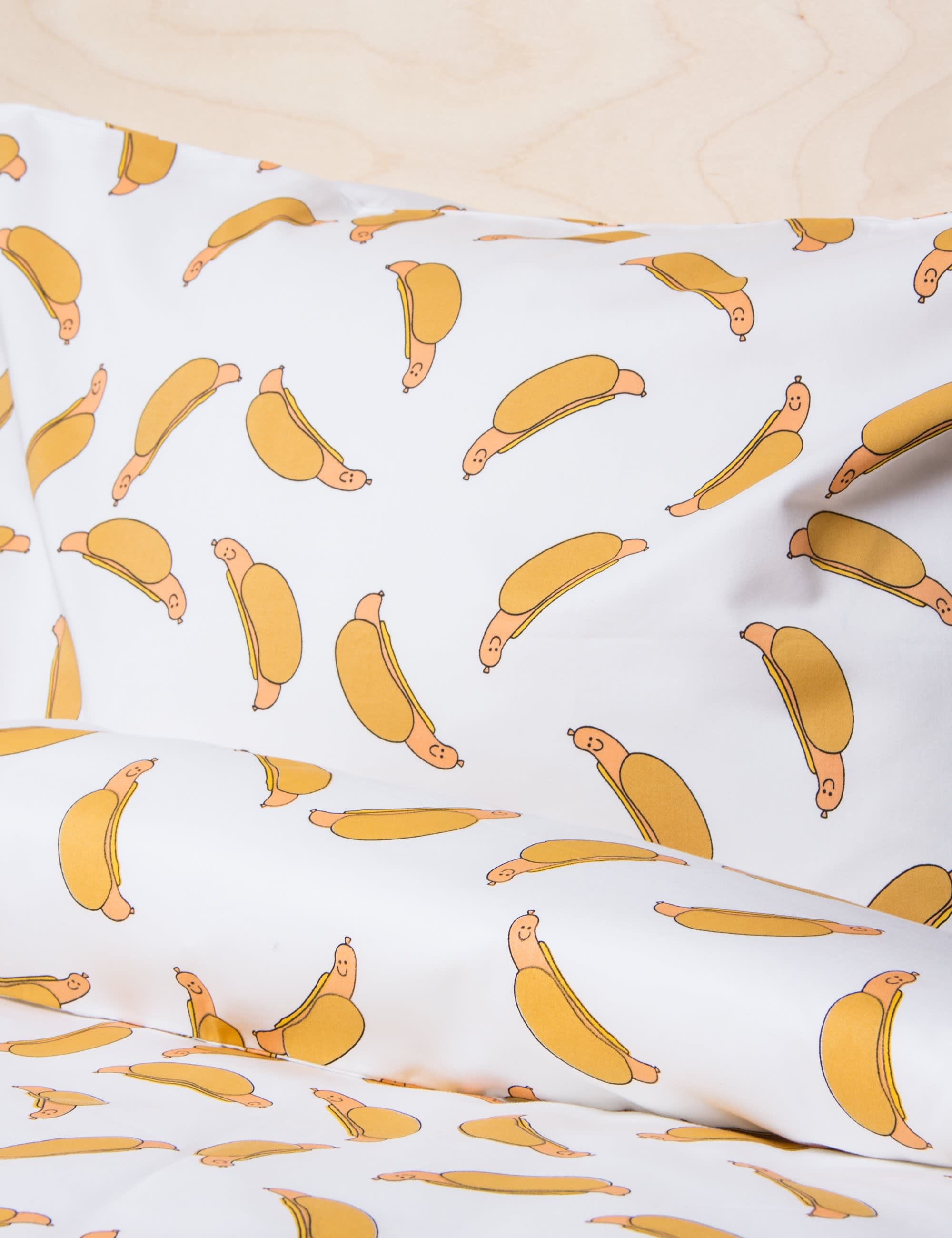 Breakfast (& Lunch, & Dessert!) In Bed: Food-Printed Kids’ Bedding