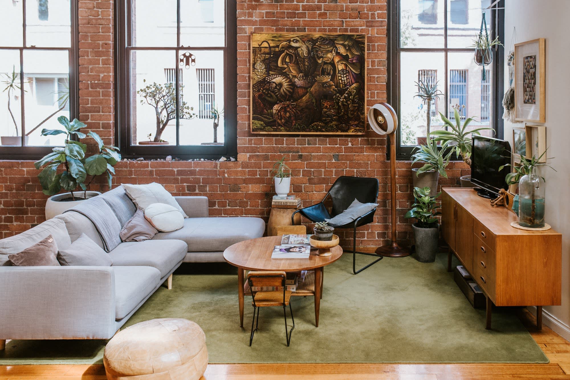 House Tour A Modern Home in a 100YearOld Wool Mill Apartment Therapy