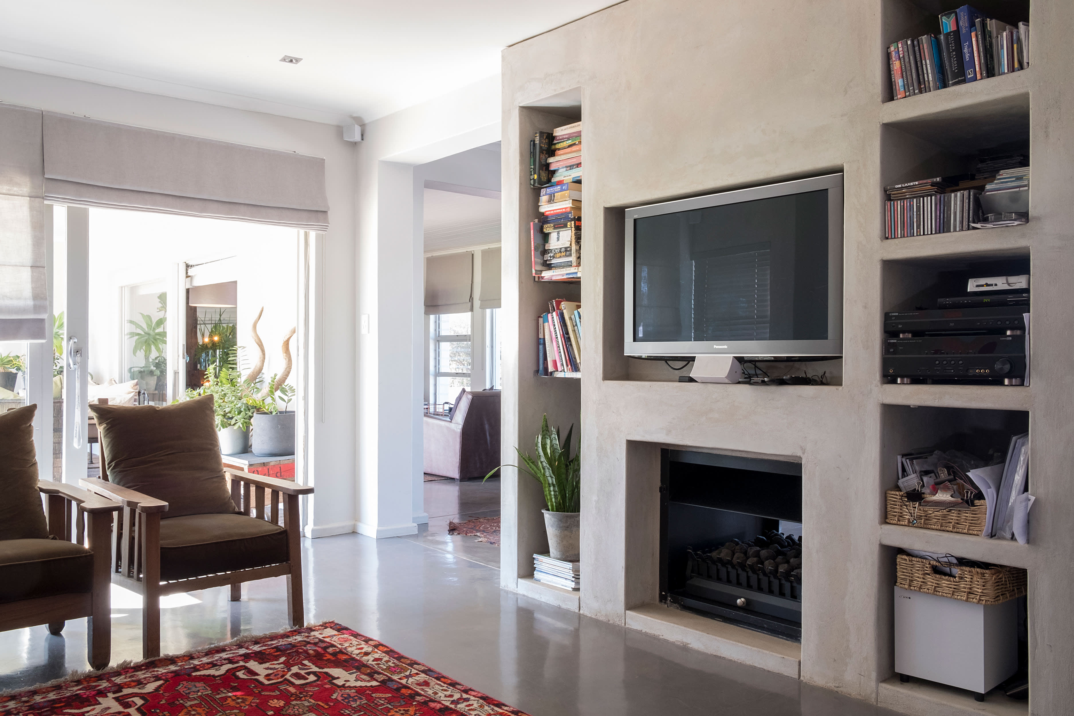 House Tour An '80s House Gets a Contemporary Revamp Apartment Therapy