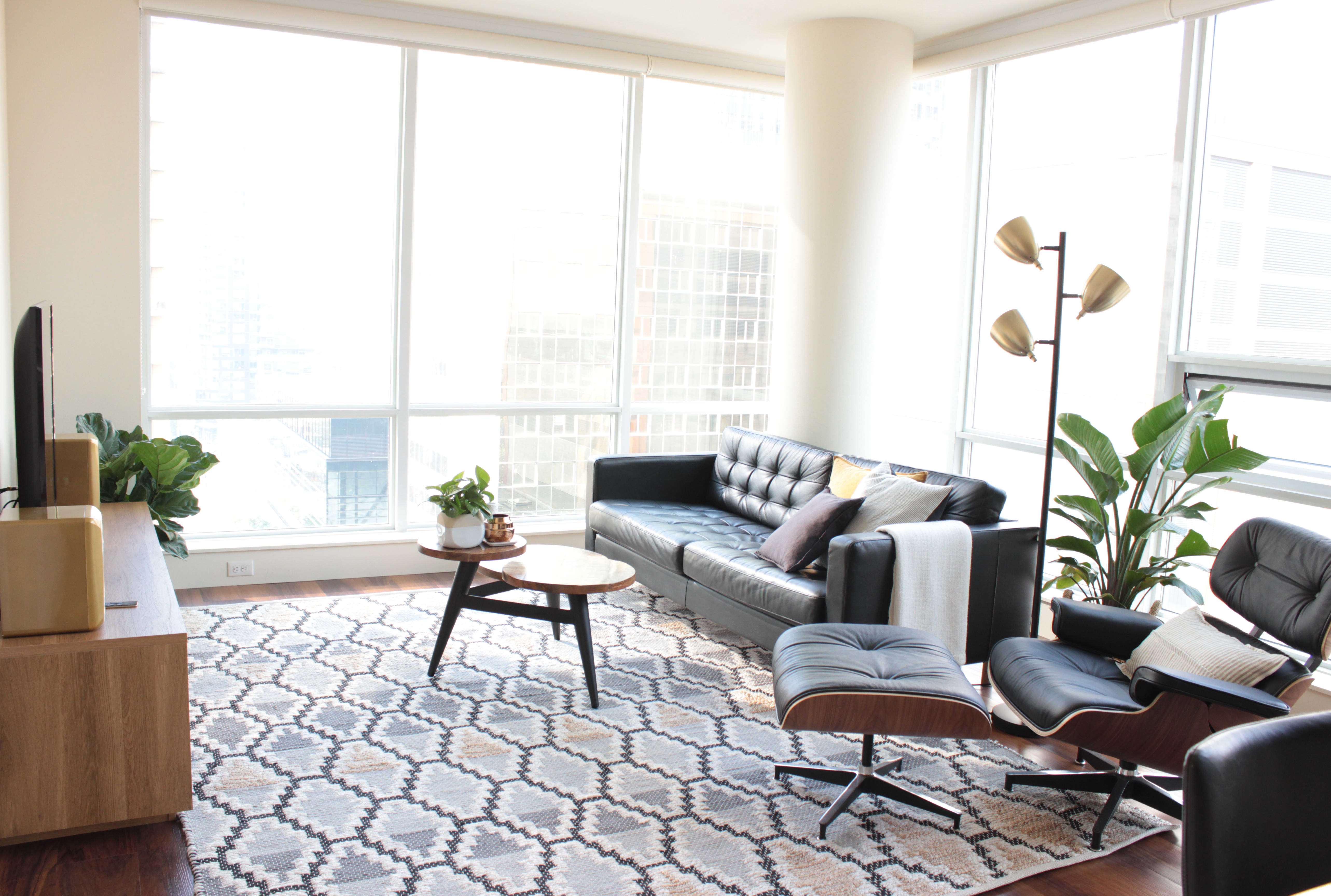 L.A. Transplants Settle Into a Sleek Seattle Apartment Apartment Therapy