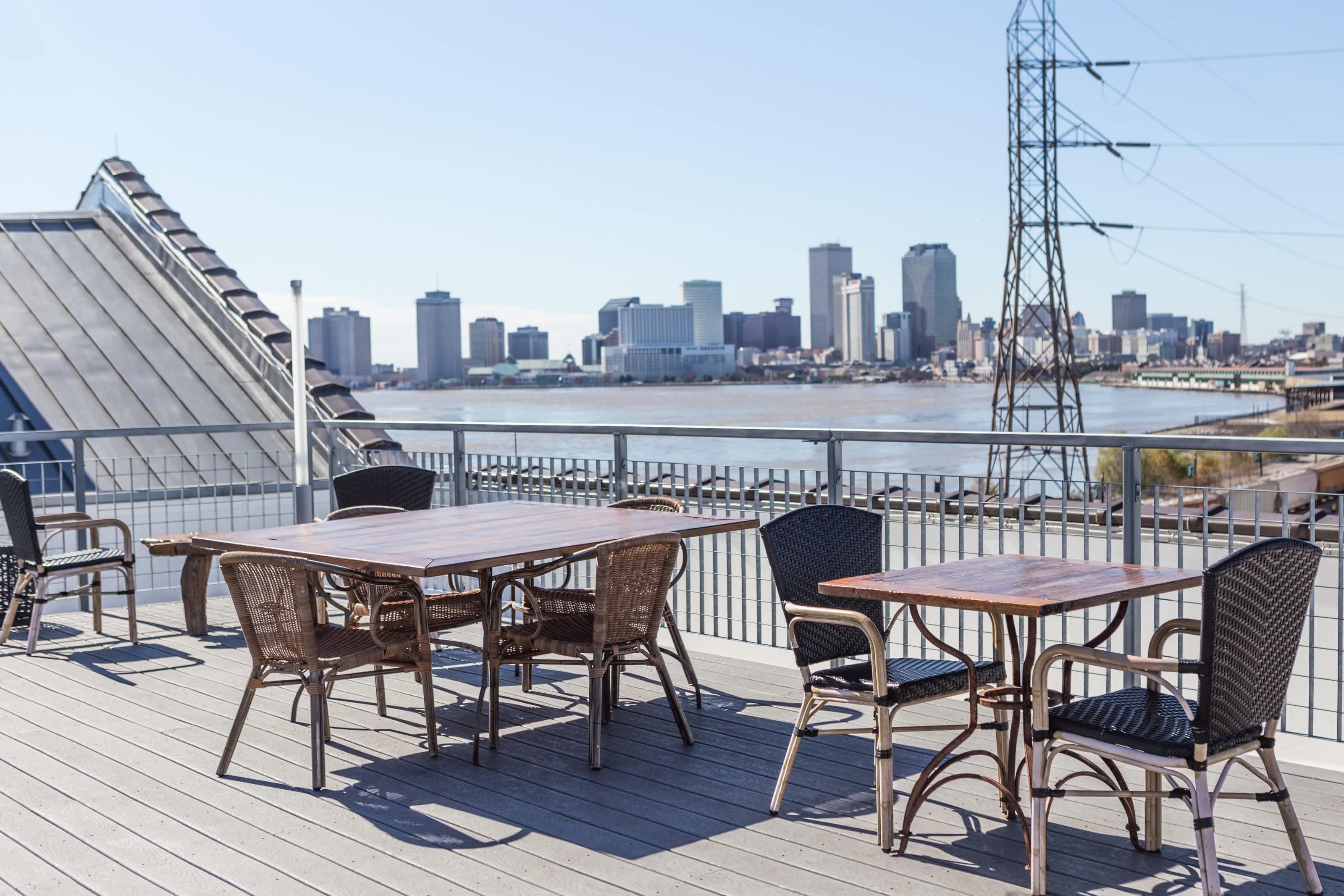 House Tour A Colorful, ArtFilled New Orleans Studio Apartment Therapy