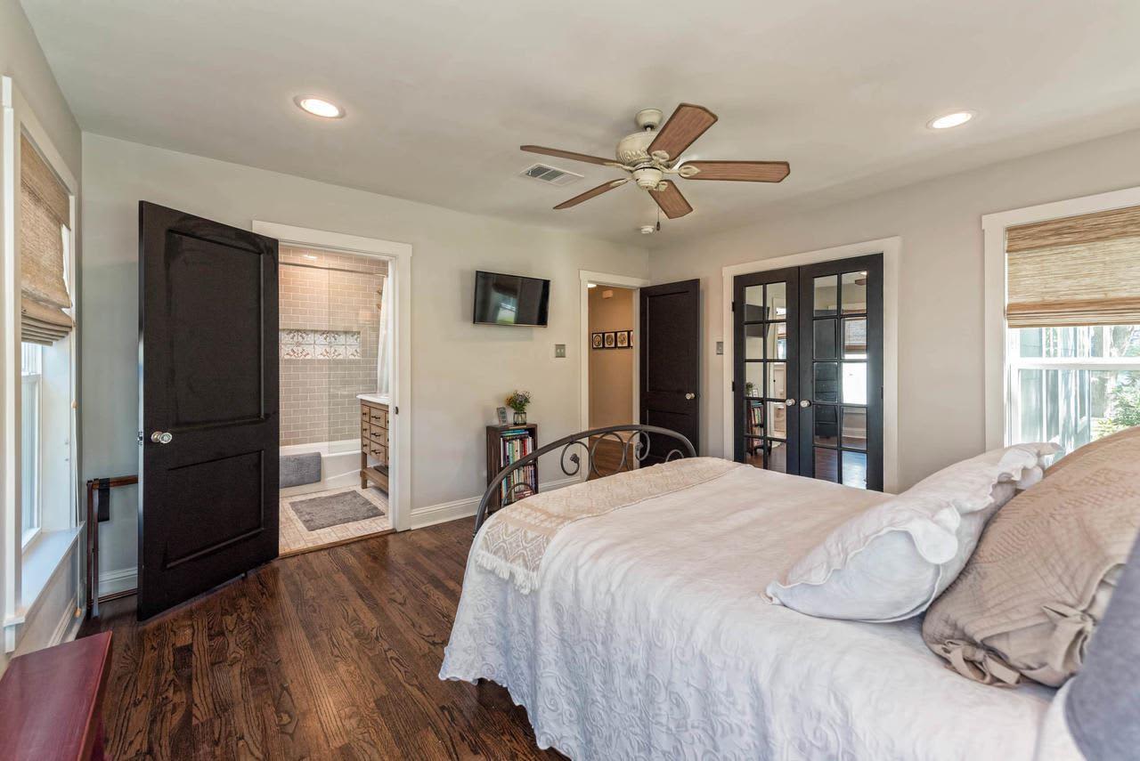 Fixer Upper House For Sale Waco Texas Photos Apartment Therapy