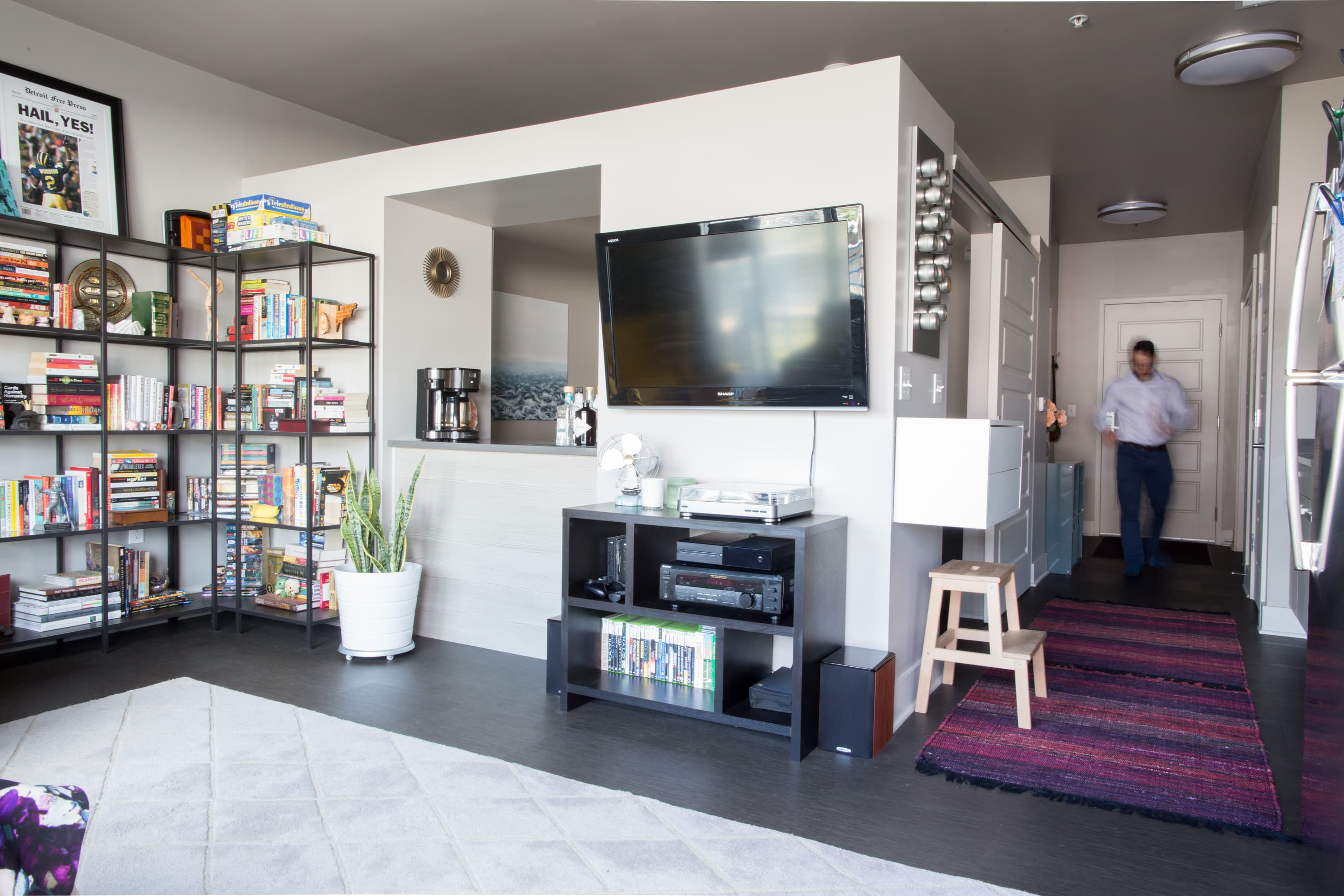 House Tour A Small, Minimal Shared Michigan Studio Apartment Therapy