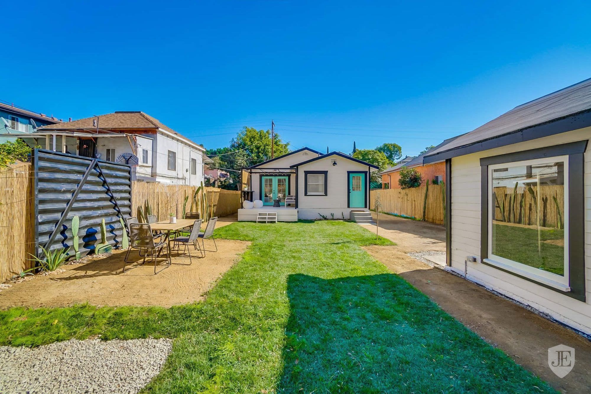 Los Angeles Restored Bungalow Real Estate Listing Apartment Therapy