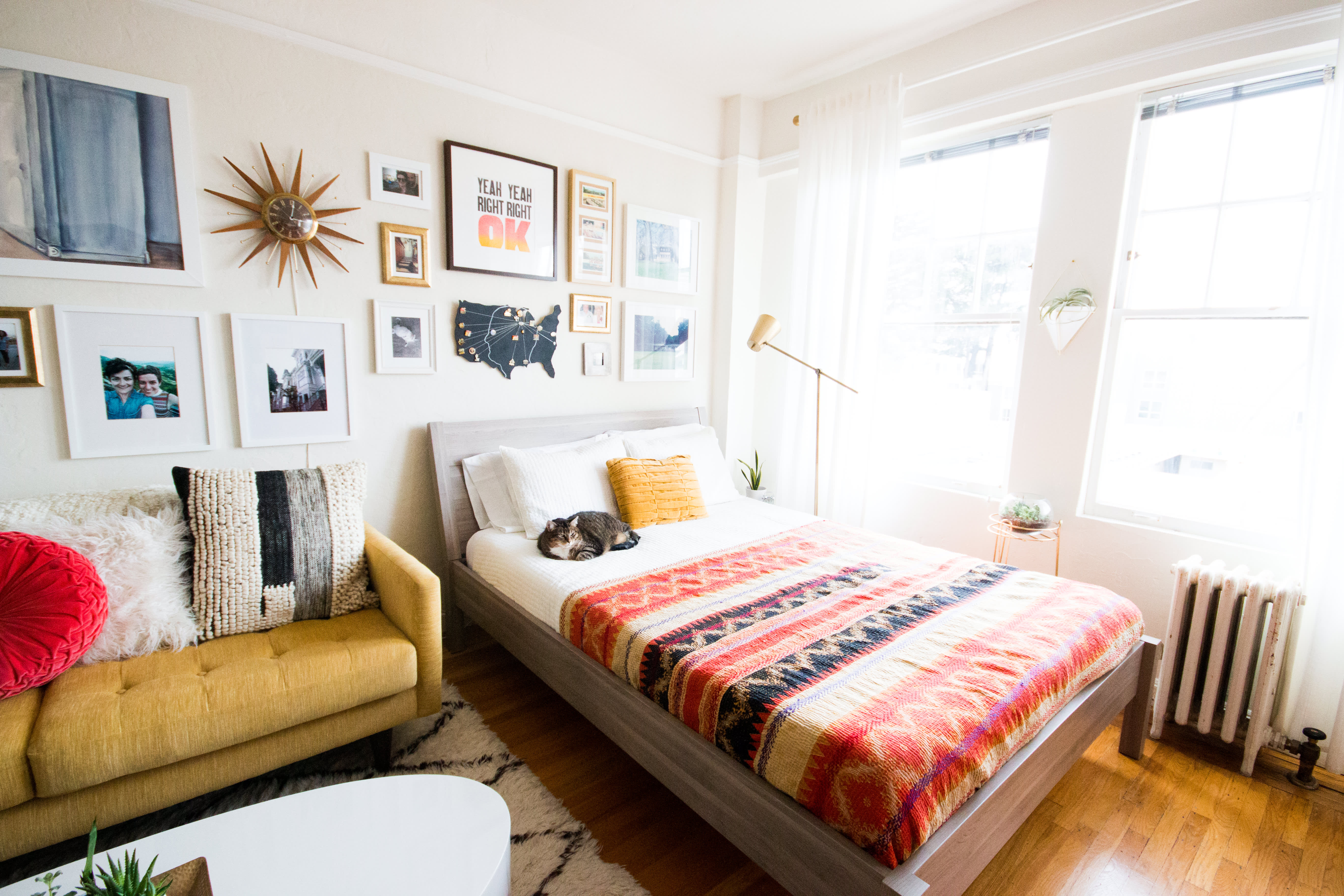 House Tour A Colorful 400 Square Foot Studio Apartment Apartment Therapy