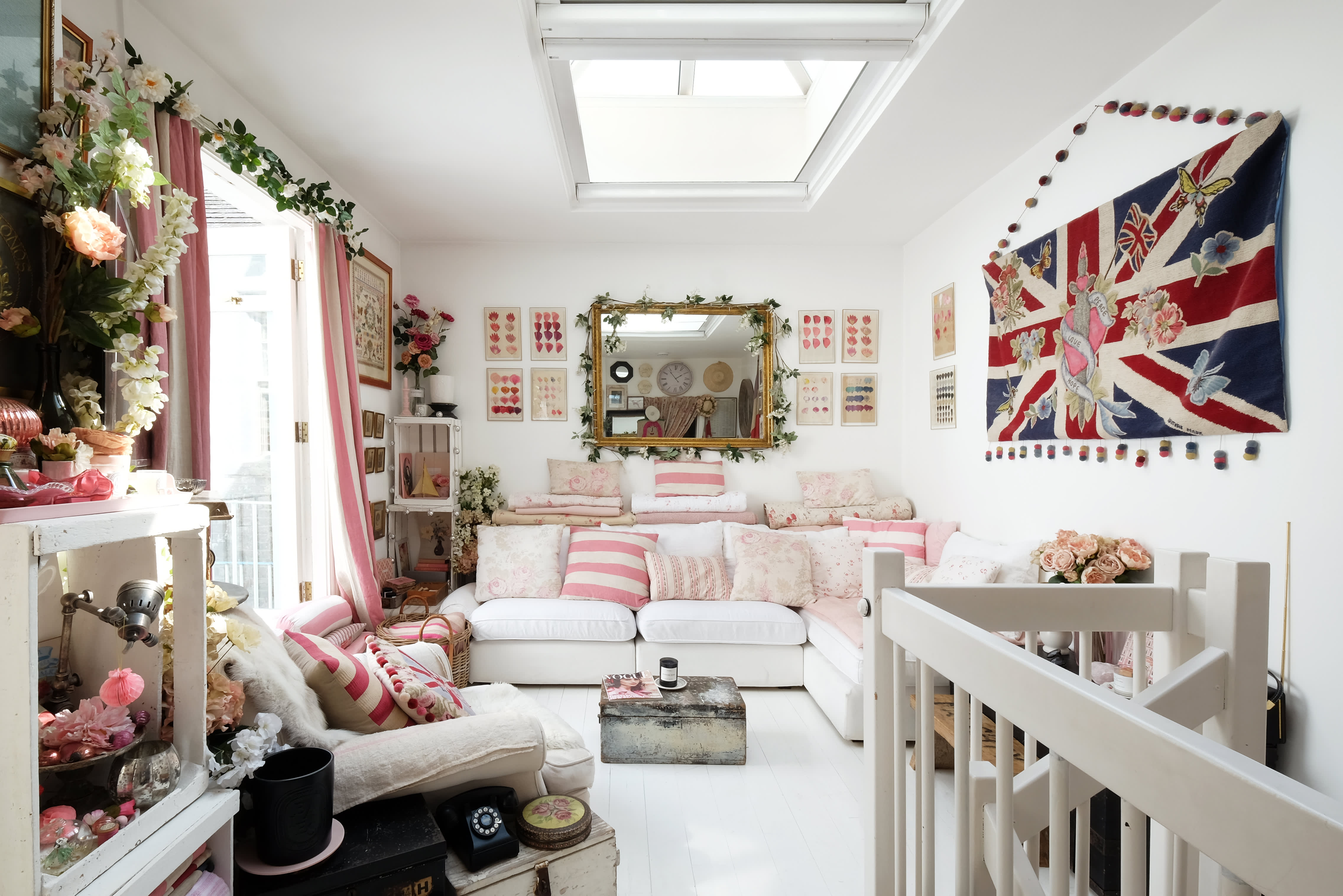 House Tour A Perfectly Pink Apartment in London Apartment Therapy