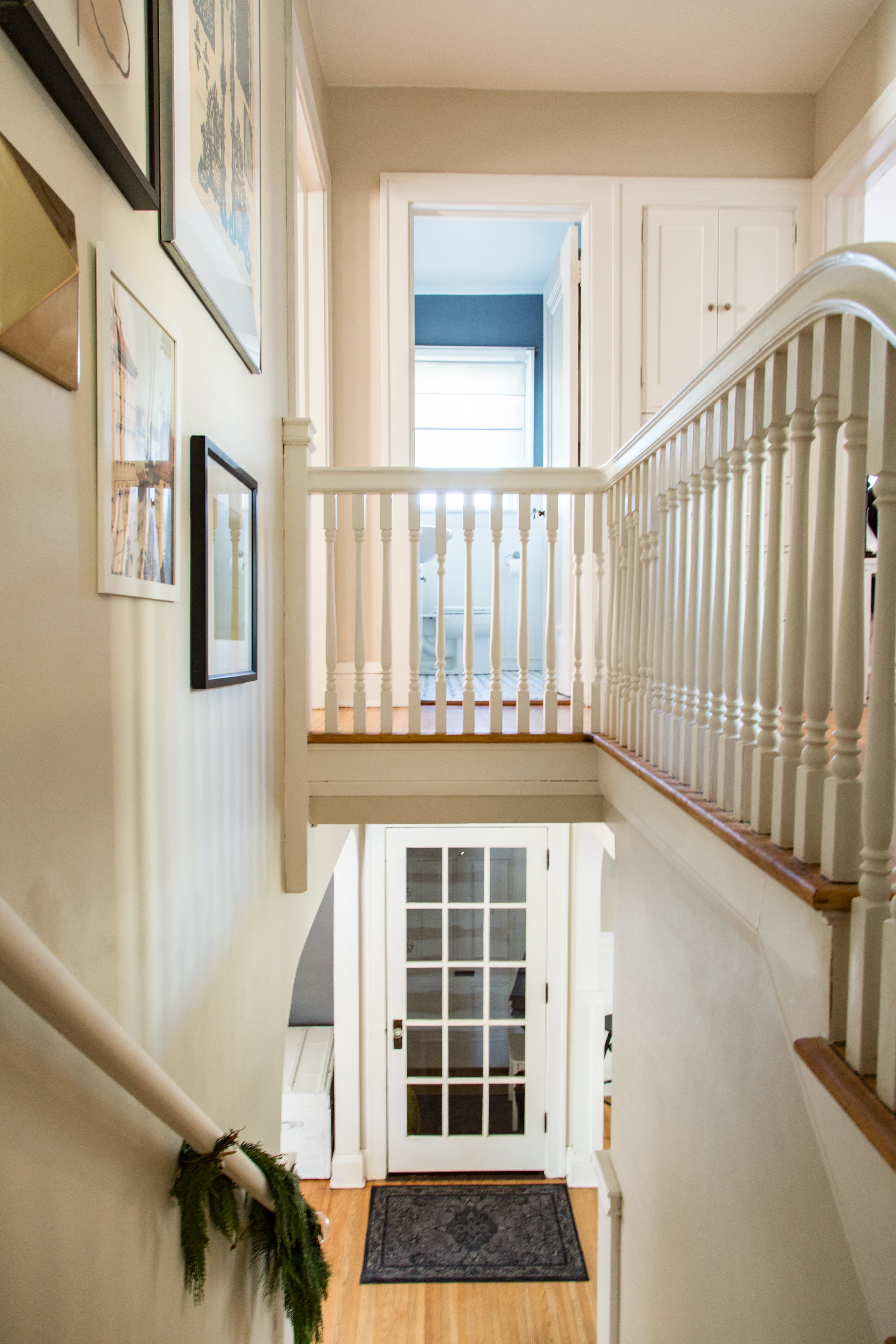 House Tour A Young Couples Traditional Dutch Colonial Apartment Therapy