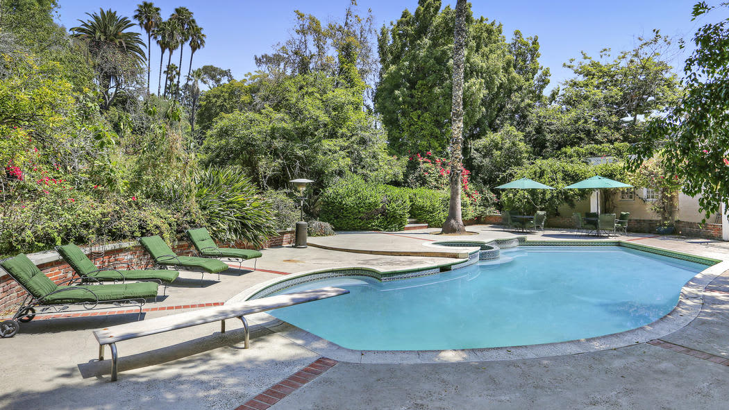 Peek Inside Kristen Bell & Dax Shepard’s New $4.3M Los Feliz Pad