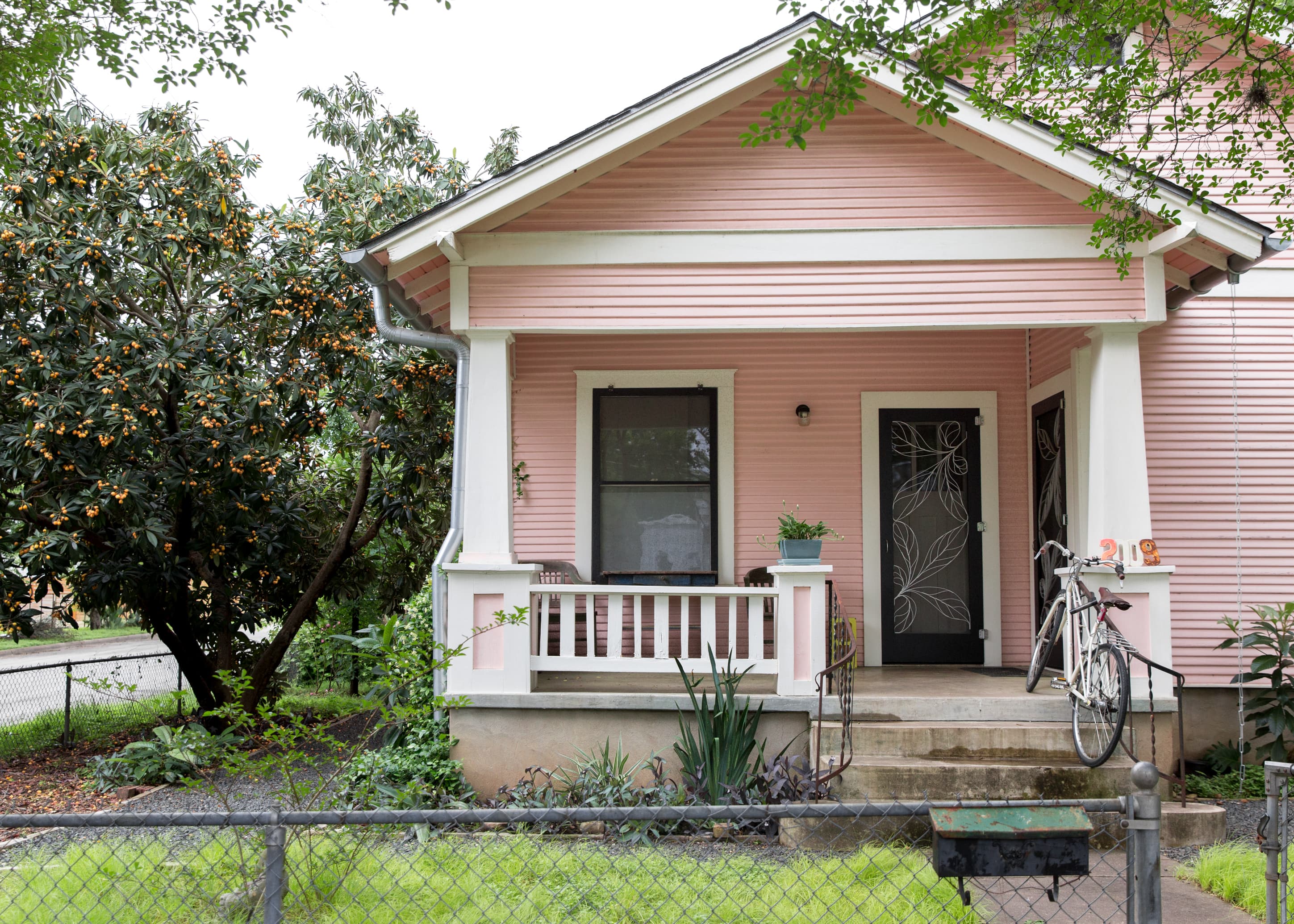 A DIY Renovated Austin Bungalow House Tour Photos Apartment Therapy