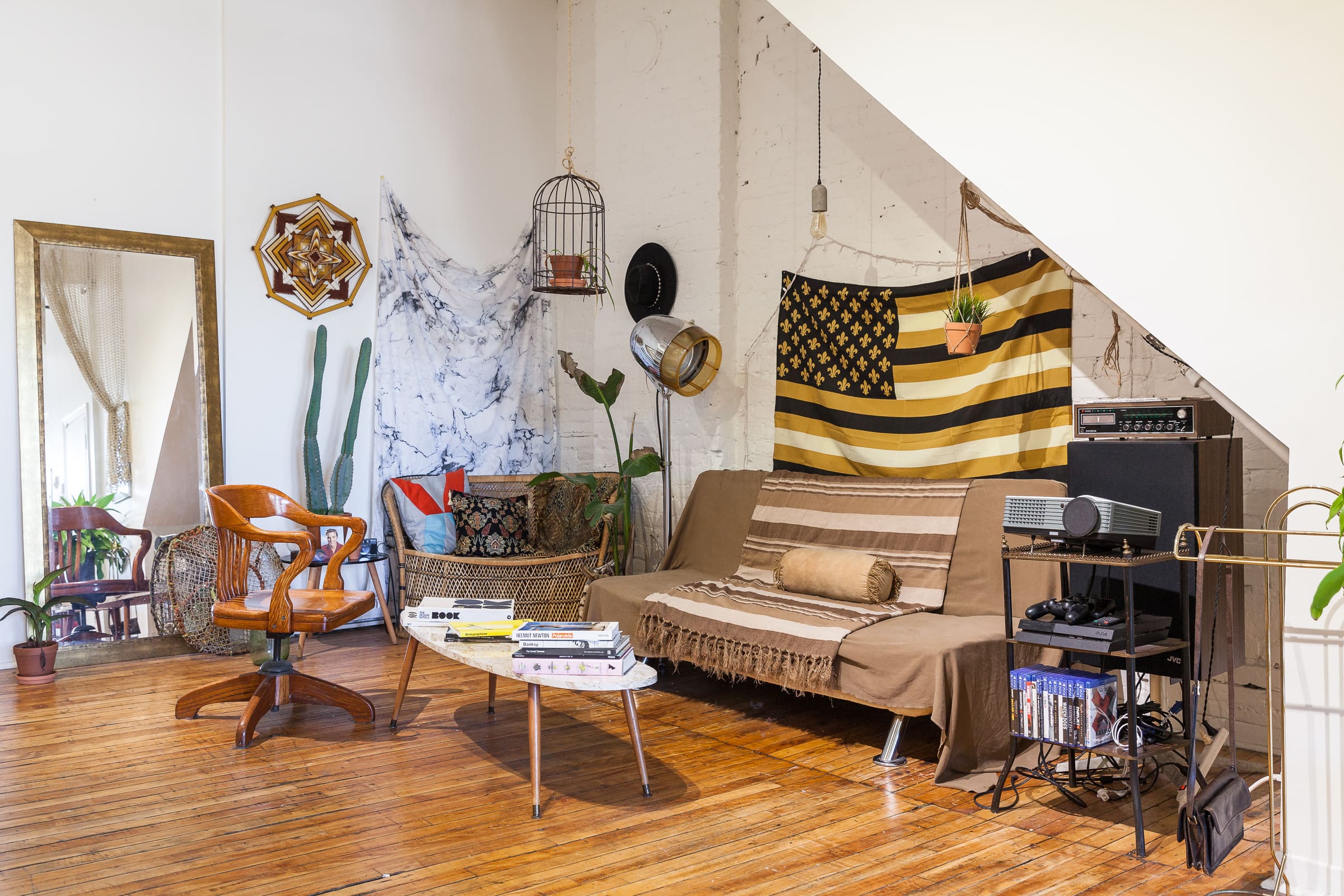 House Tour A Bohemian Montreal Loft Apartment Therapy