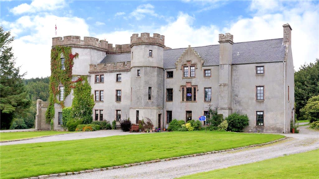 Rent or Buy In This Historic Scottish Castle Apartment Therapy