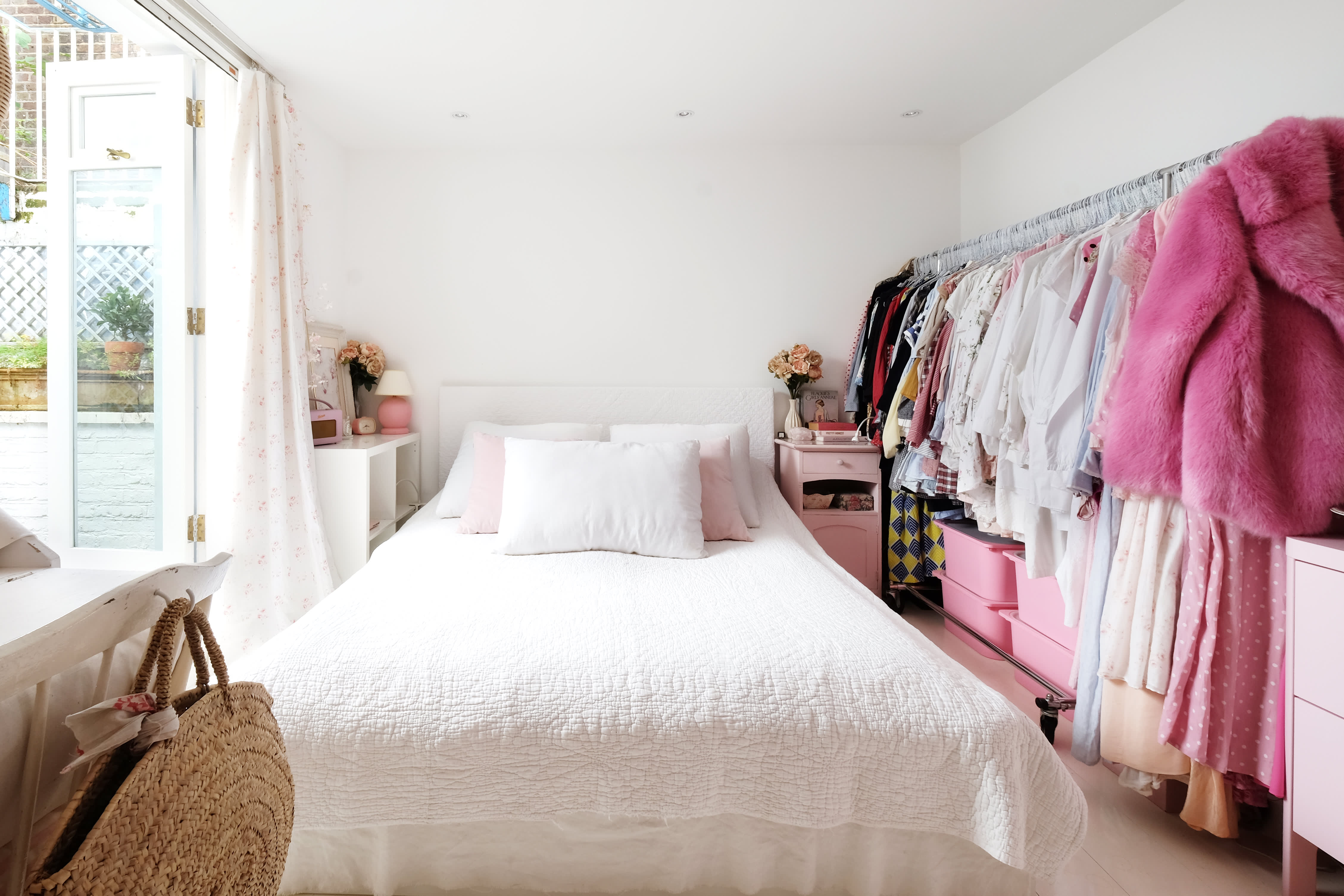 House Tour A Perfectly Pink Apartment in London Apartment Therapy