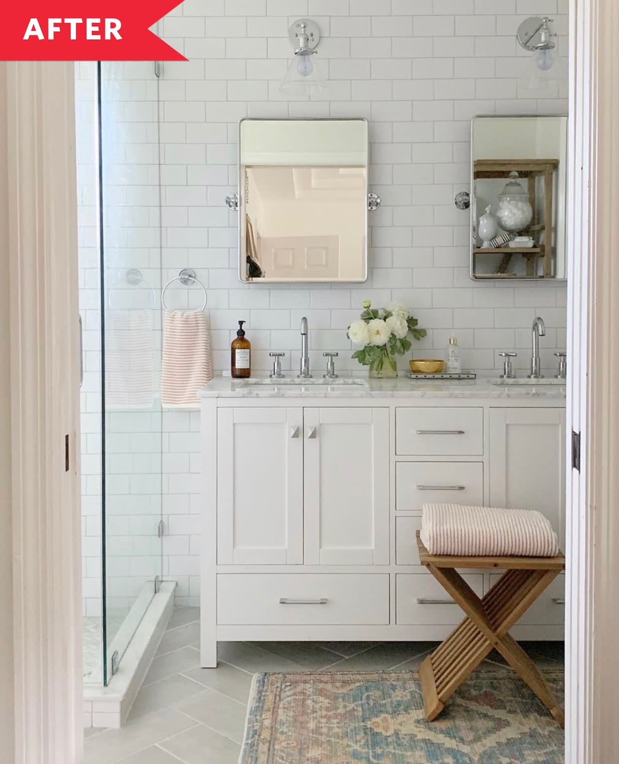 Before and After The 12 Best Bathroom Redos We Saw in 2019 Apartment