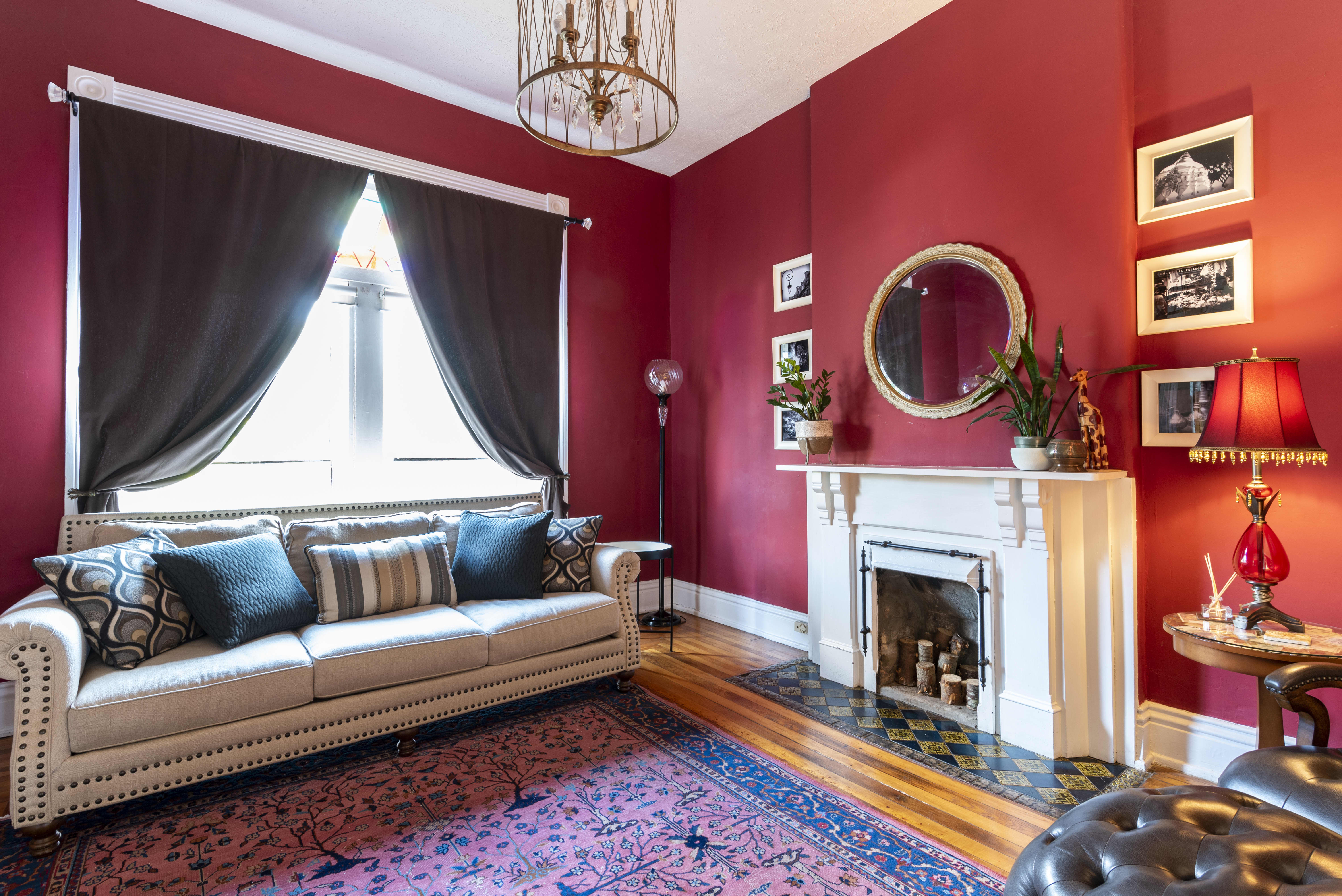 Small Apartment Victorian: A Cozy Haven in the Heart of the City