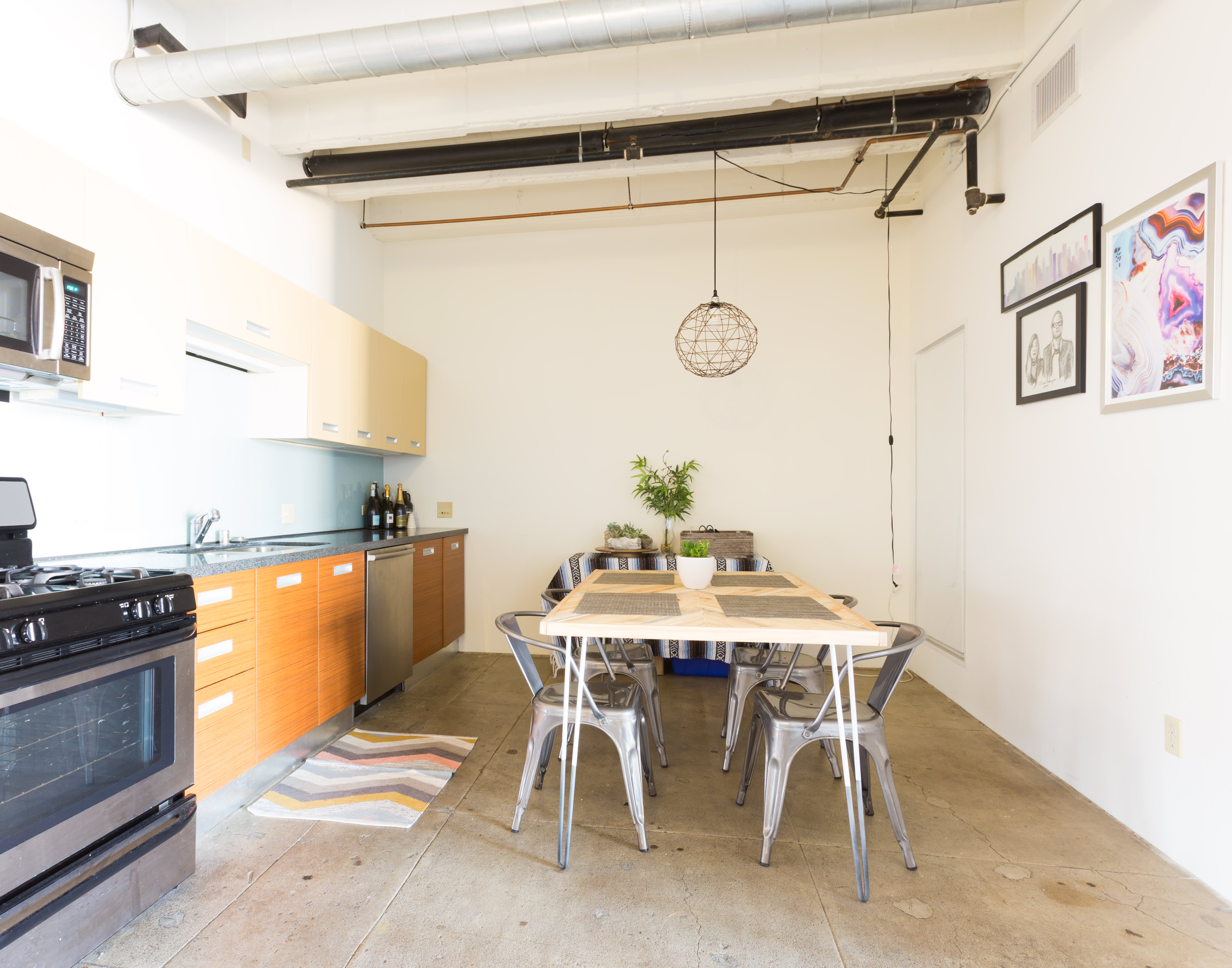 House Tour: An Industrial Modern DTLA Loft | Apartment Therapy