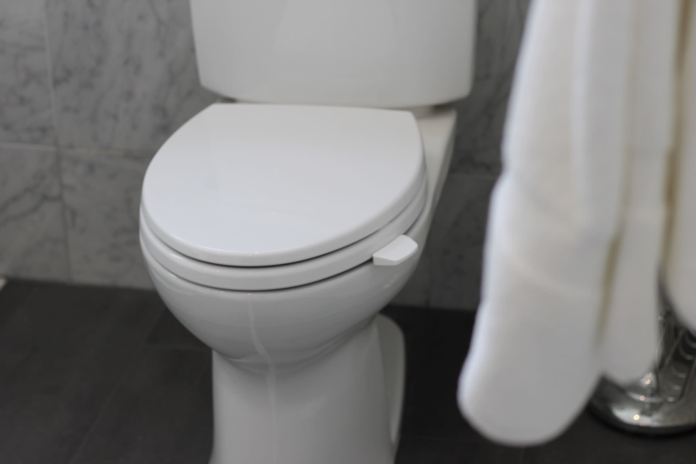 Toilet Seat Handle Lifty Loo Kickstarter Apartment Therapy