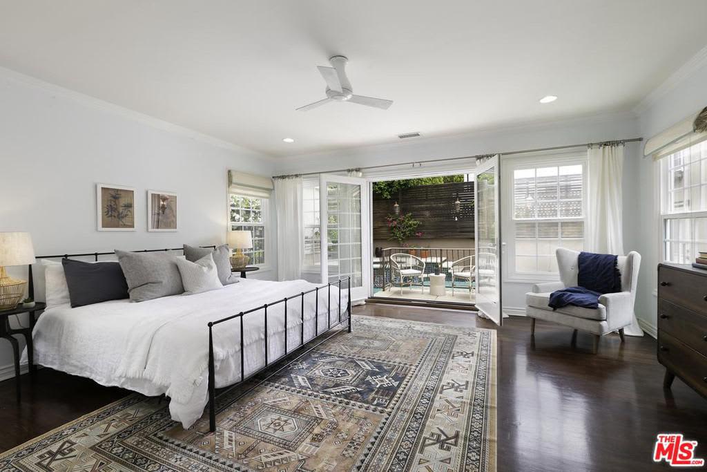 Anna Camp Skylar Astin Los Angeles Home Photos | Apartment Therapy