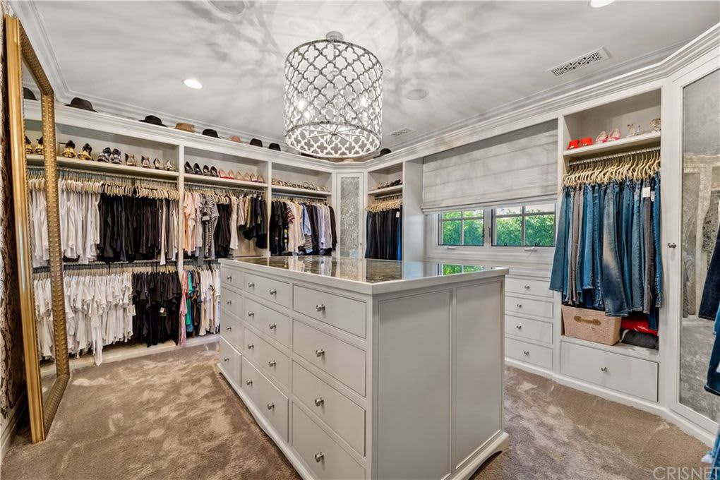 Kaley Cuoco LA House for Sale Photos Apartment Therapy