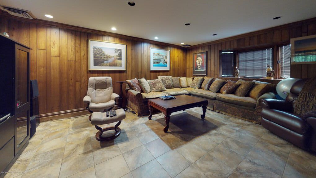 The Godfather Film House Photos | Apartment Therapy