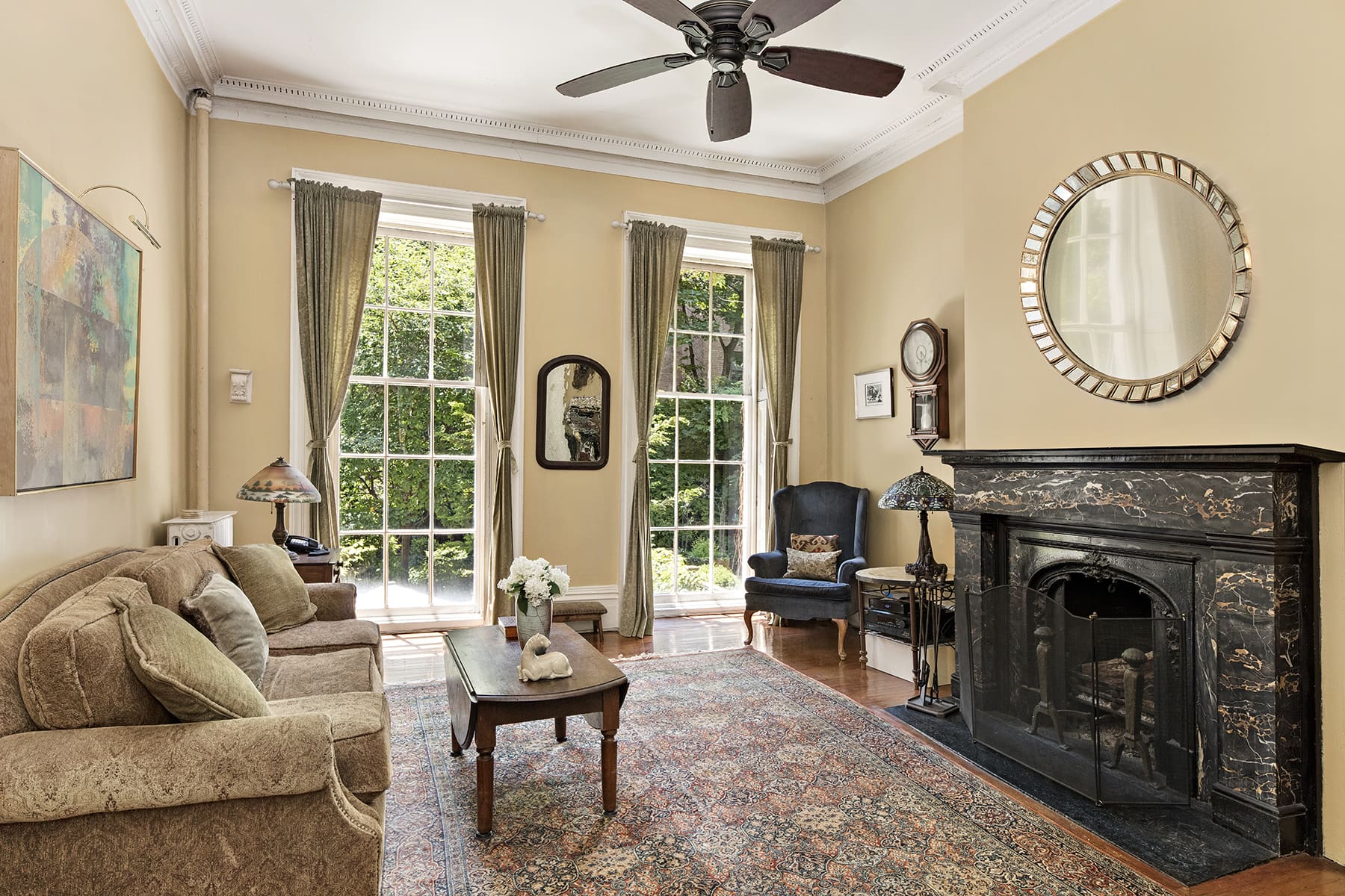 Seinfeld Elaine Benes NYC Townhouse Photos Apartment Therapy