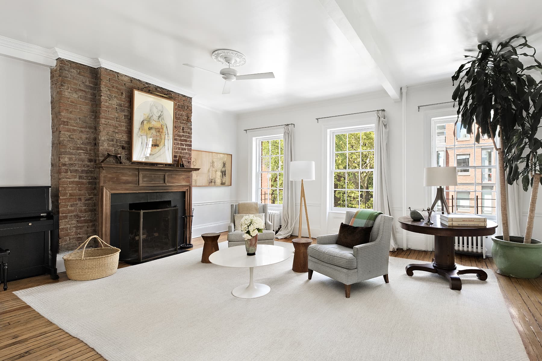 Seinfeld Elaine Benes NYC Townhouse Photos Apartment Therapy