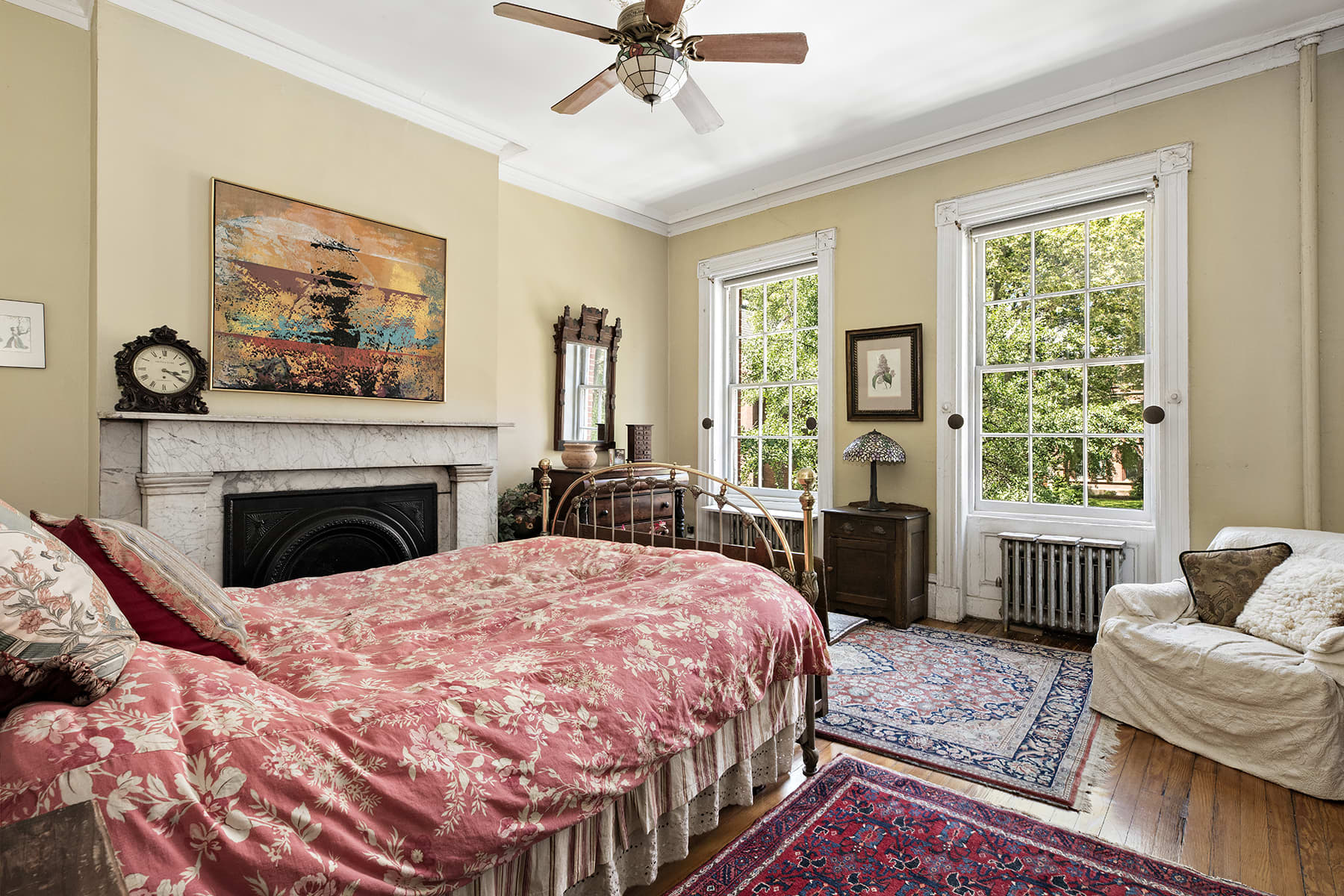 Seinfeld Elaine Benes NYC Townhouse Photos Apartment Therapy