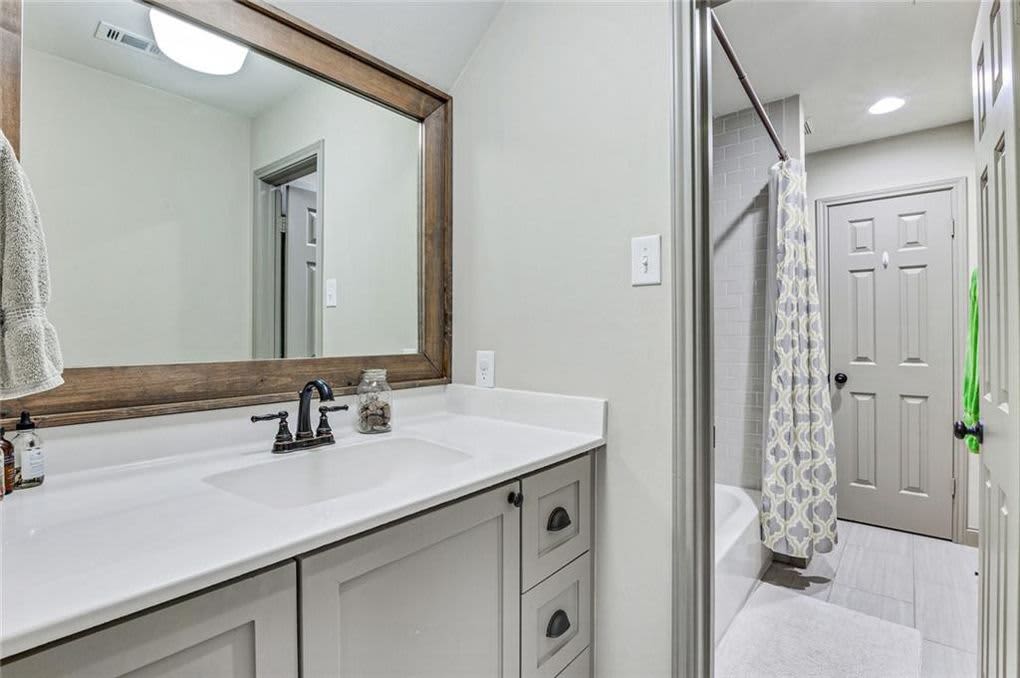 Fixer Upper Season 4 House for Sale in Waco Apartment Therapy