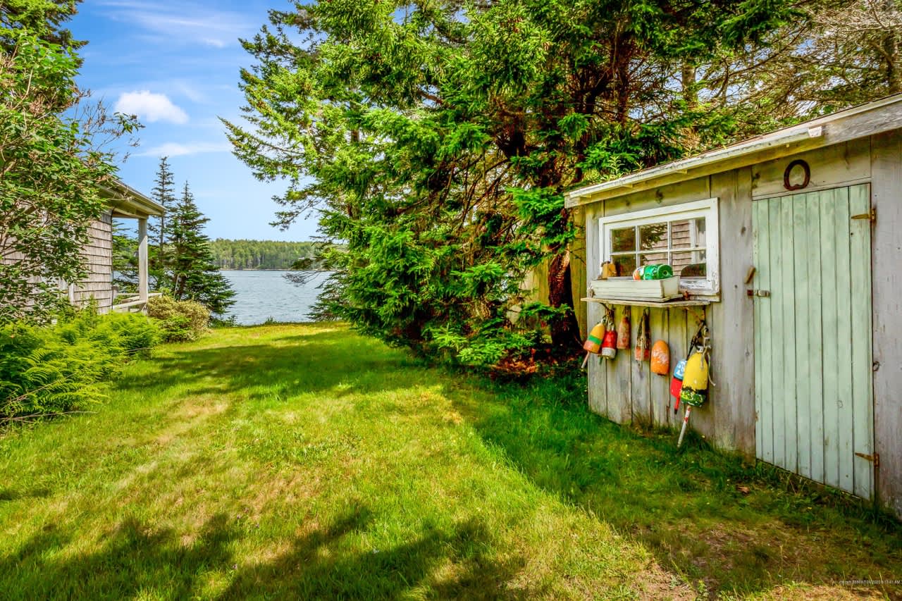 Cushing Maine Summer Cottage for Sale Apartment Therapy