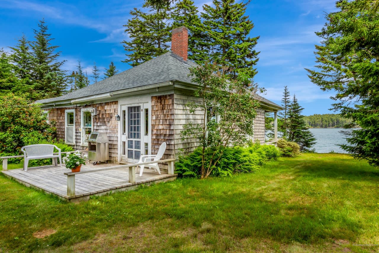 Cushing Maine Summer Cottage for Sale Apartment Therapy