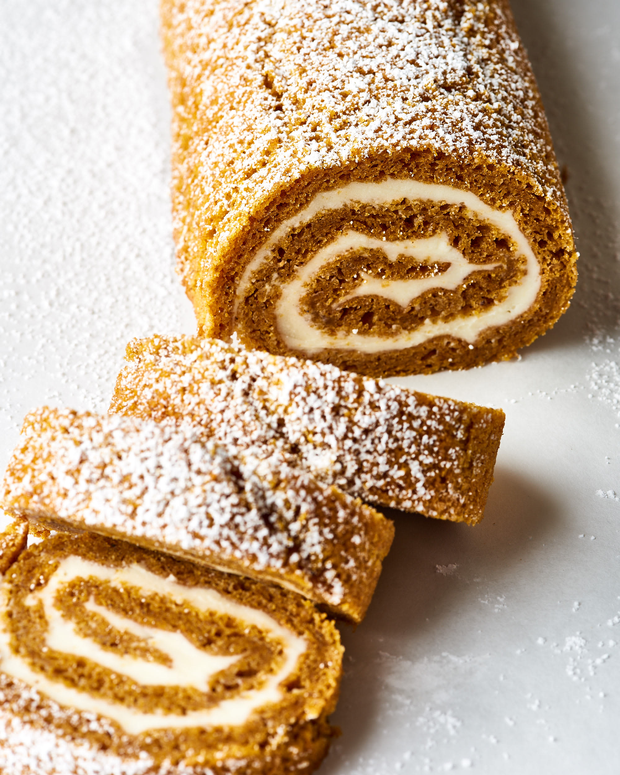 Easy Pumpkin Roll Recipe