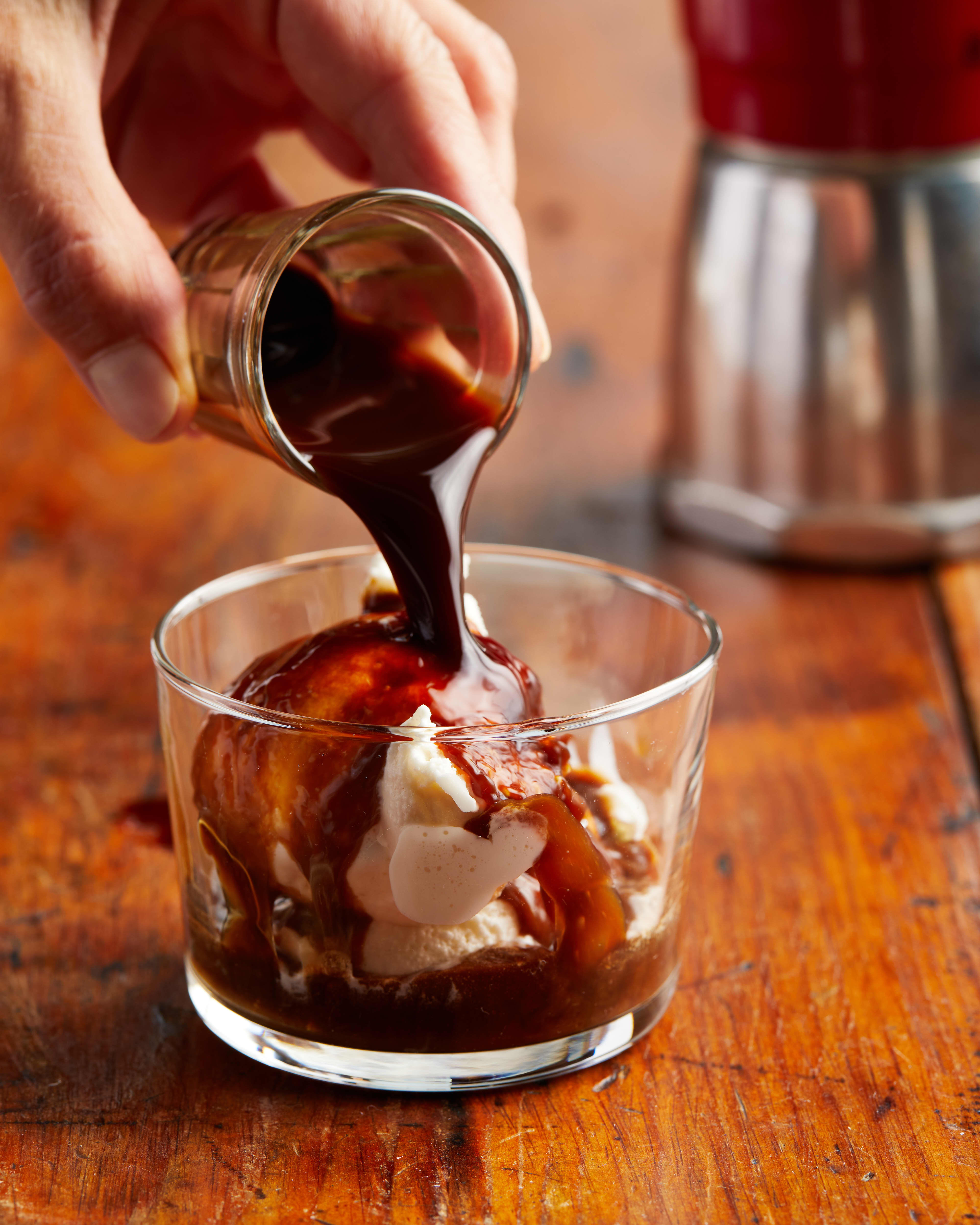 How To Make A Really Great Affogato At Home Kitchn   Kitchn HowTo Affogato 0281