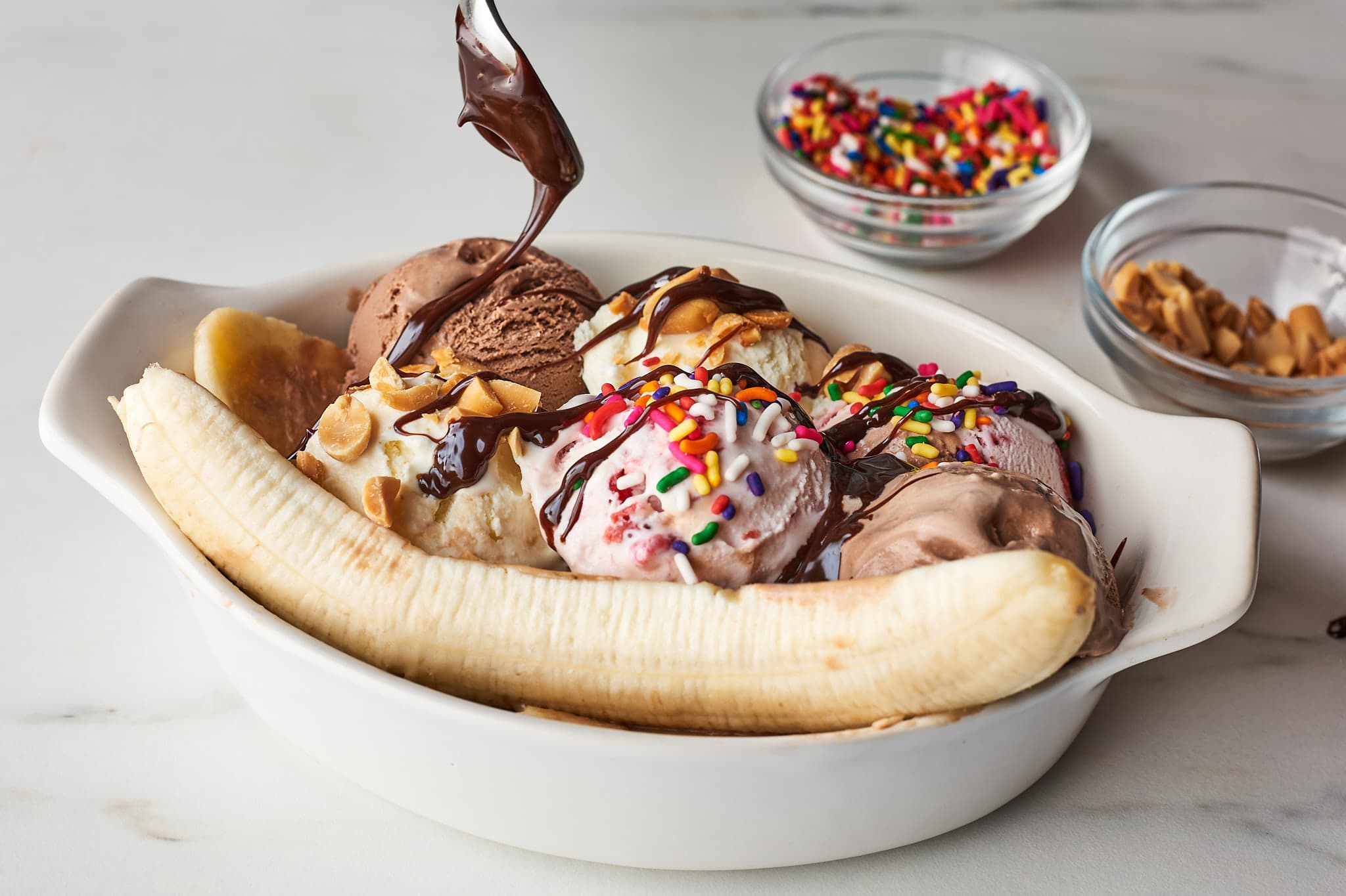 Classic Banana Split Recipe Easy And Old Fashioned Kitchn 