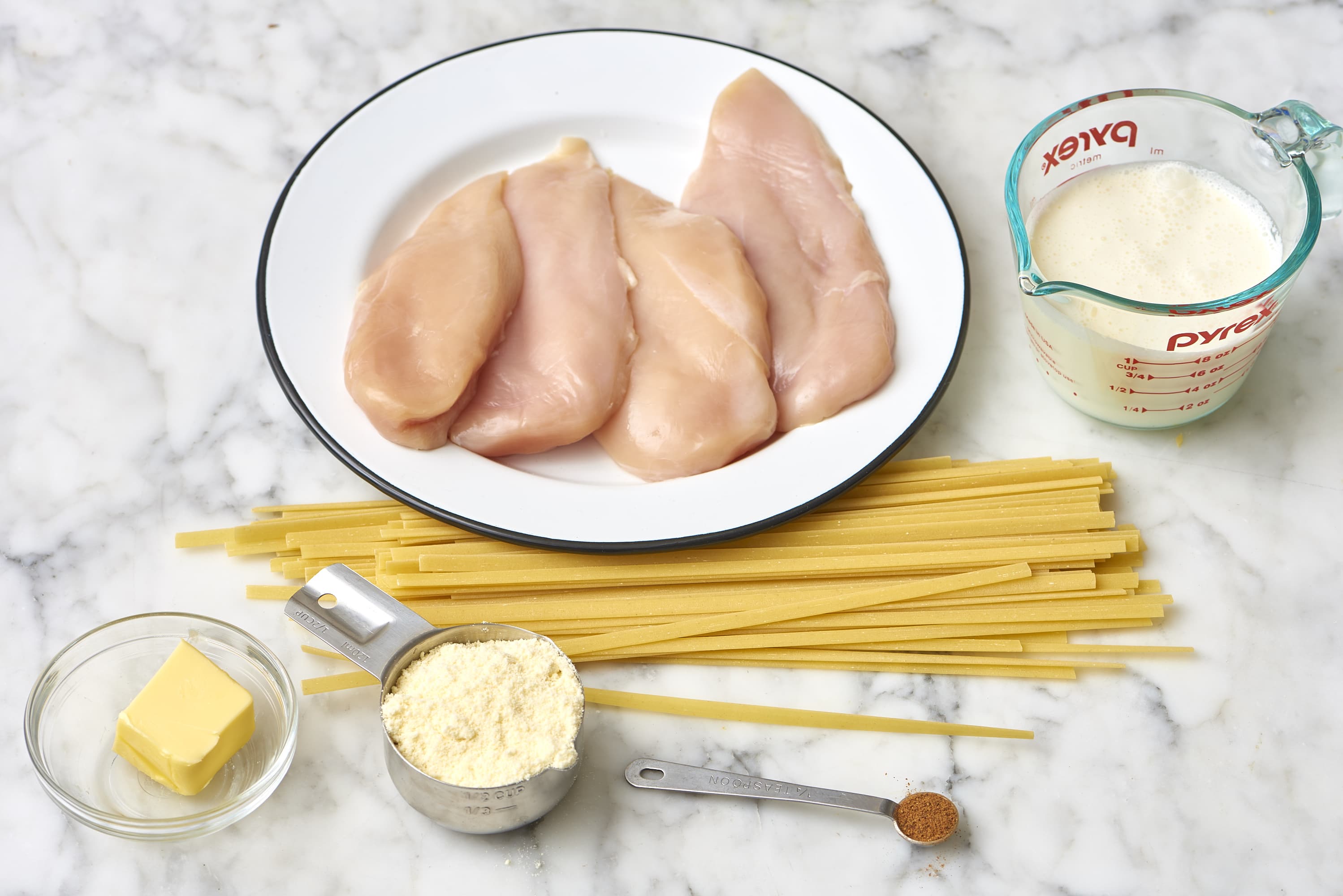 How To Make Classic Chicken Alfredo Pasta The Easiest, Simplest Method