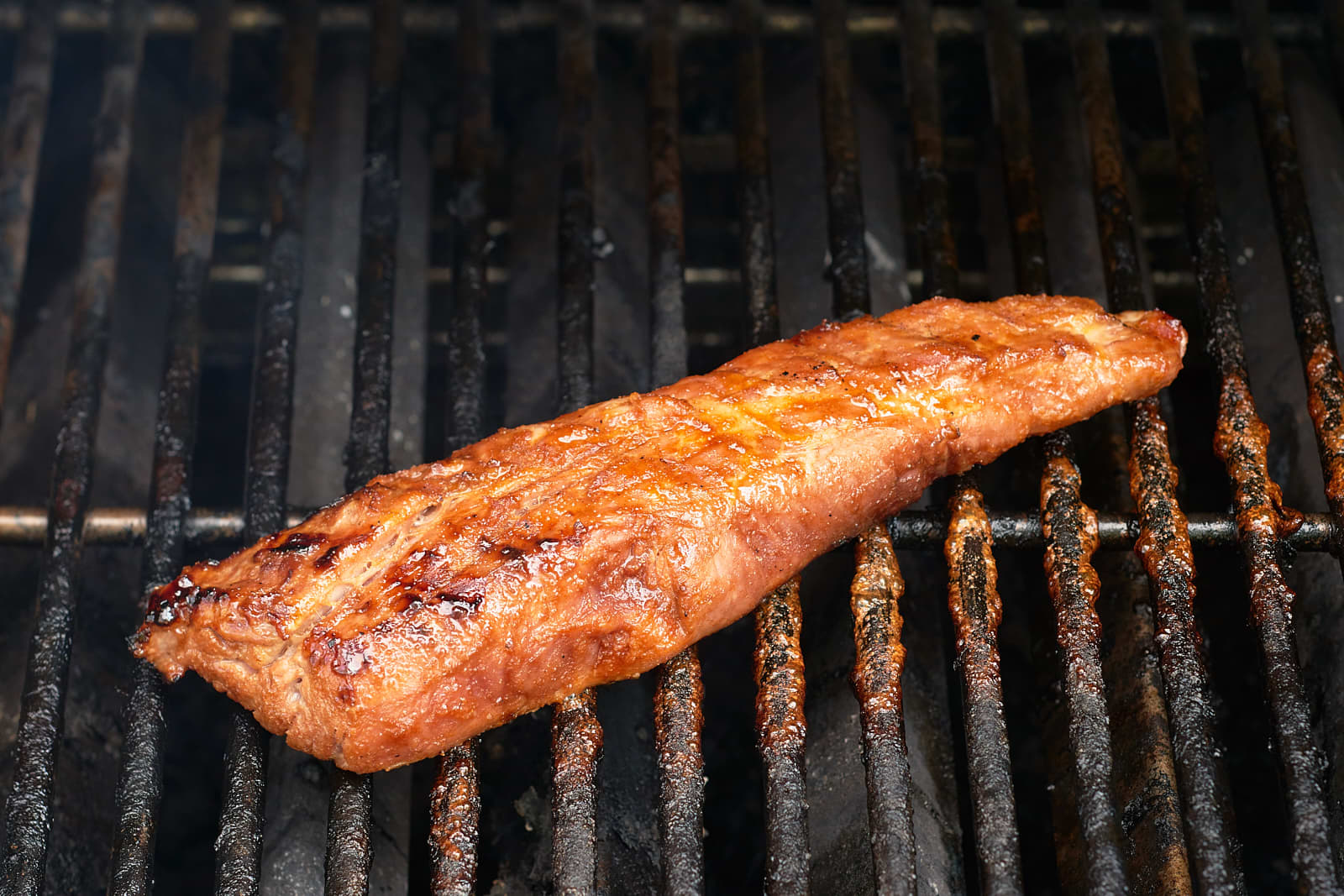 How To Grill The Juiciest Pork Tenderloin In Under 30 Minutes Kitchn 