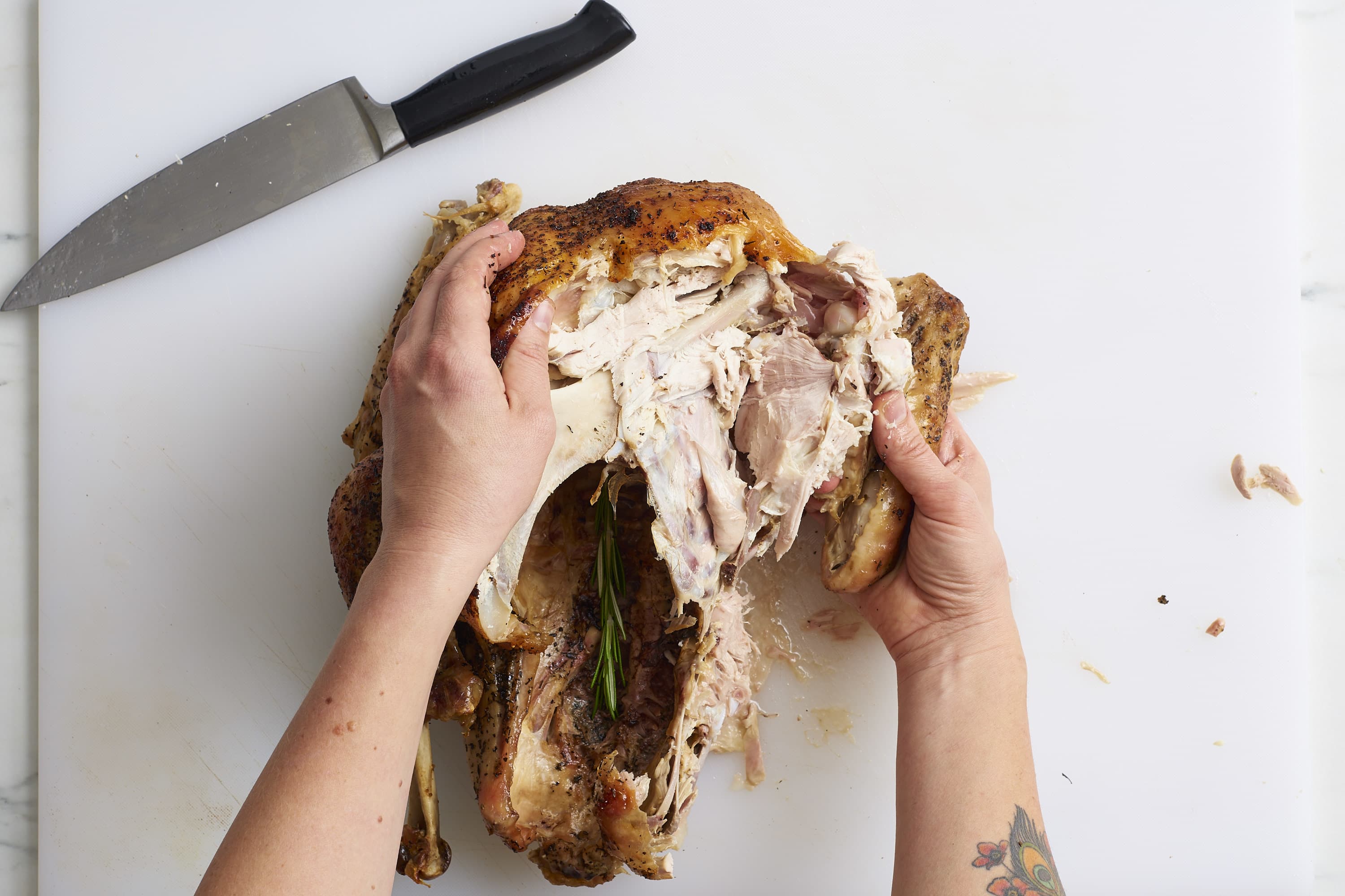 How To Carve A Turkey The Simplest Easiest Method Kitchn   2bba25076fcb9398871cd196030bc57e730f082a