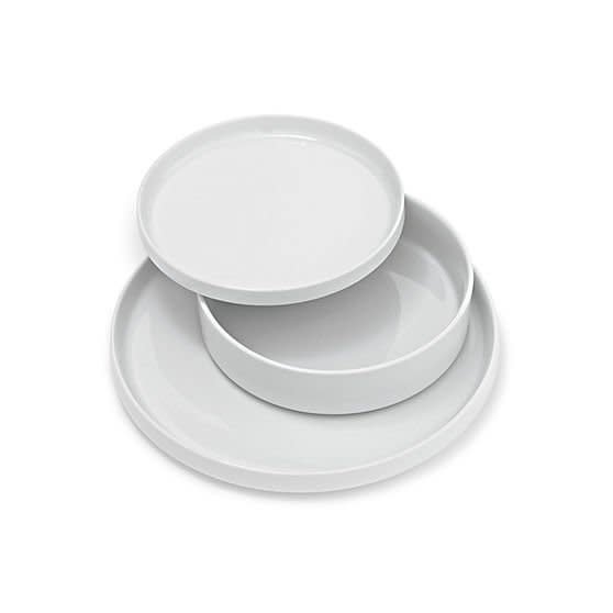 Why Plates With Curved Edges Are Great for Parties Kitchn