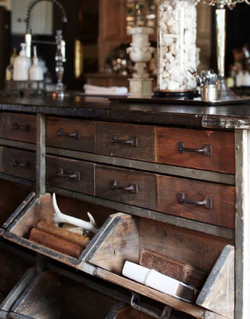 15 Kitchens That Want to Go Back to Their High School’s Science Lab