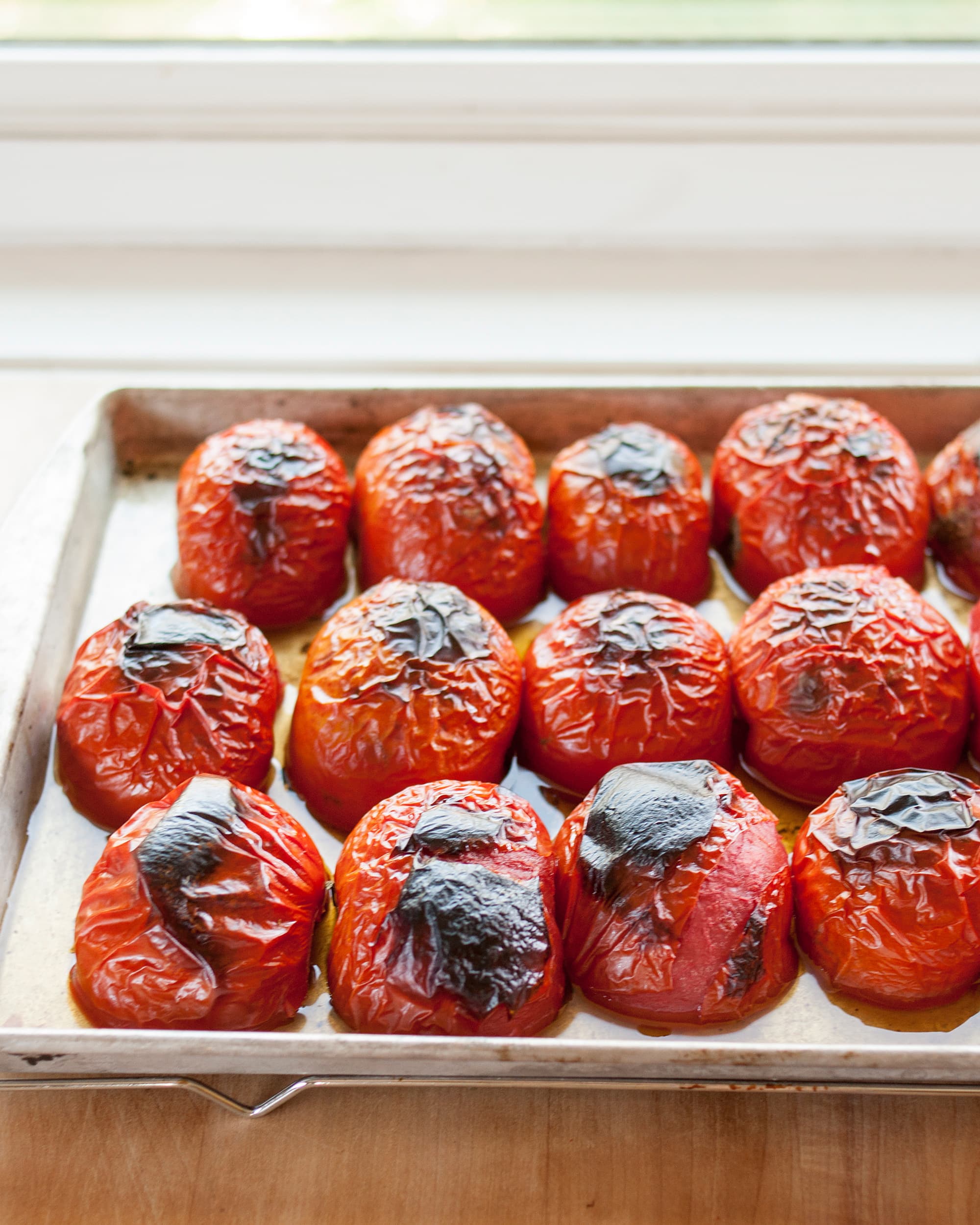 the-3-best-ways-to-peel-a-tomato-kitchn