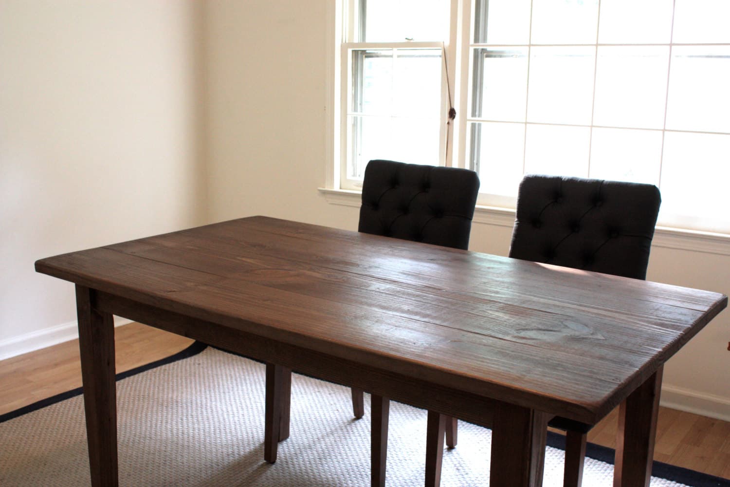 7 Reclaimed & Handmade Wood Dining Table Makers You Should Know About