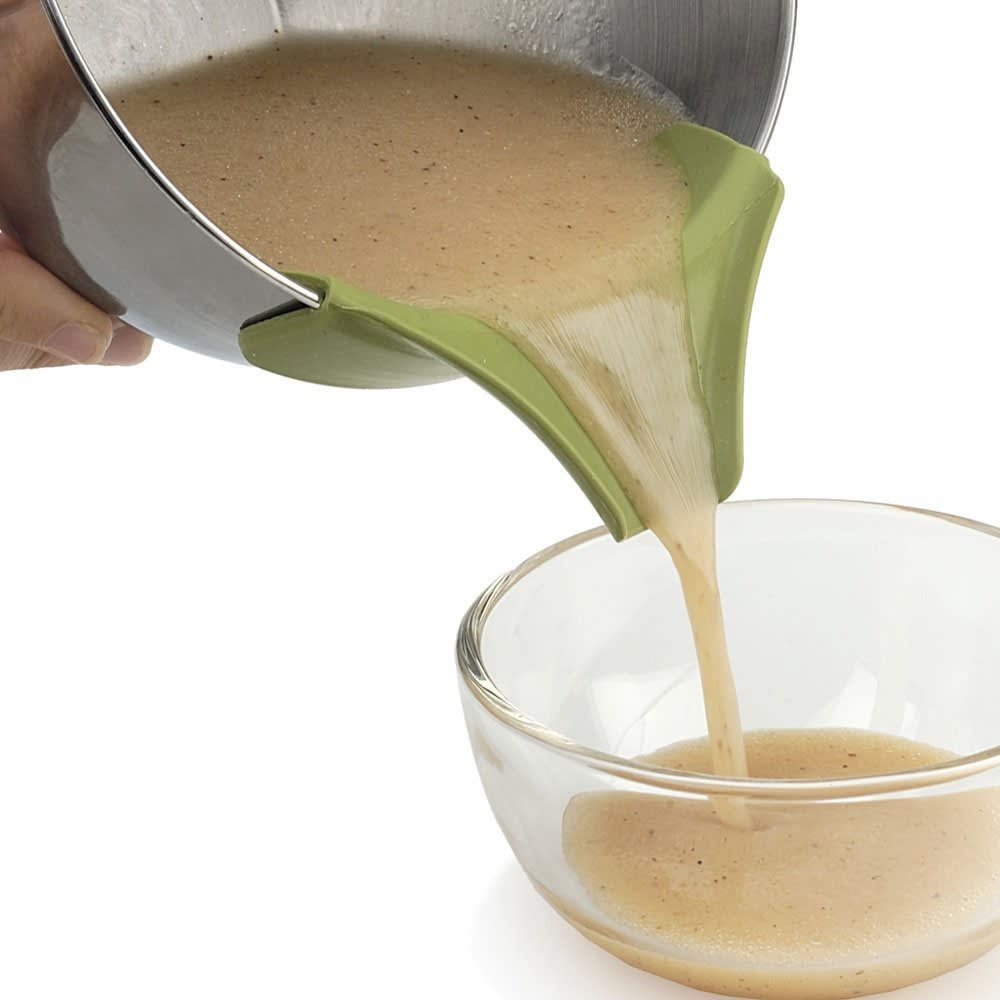 15 Classic Mixing Bowls with Pouring Spouts Kitchn