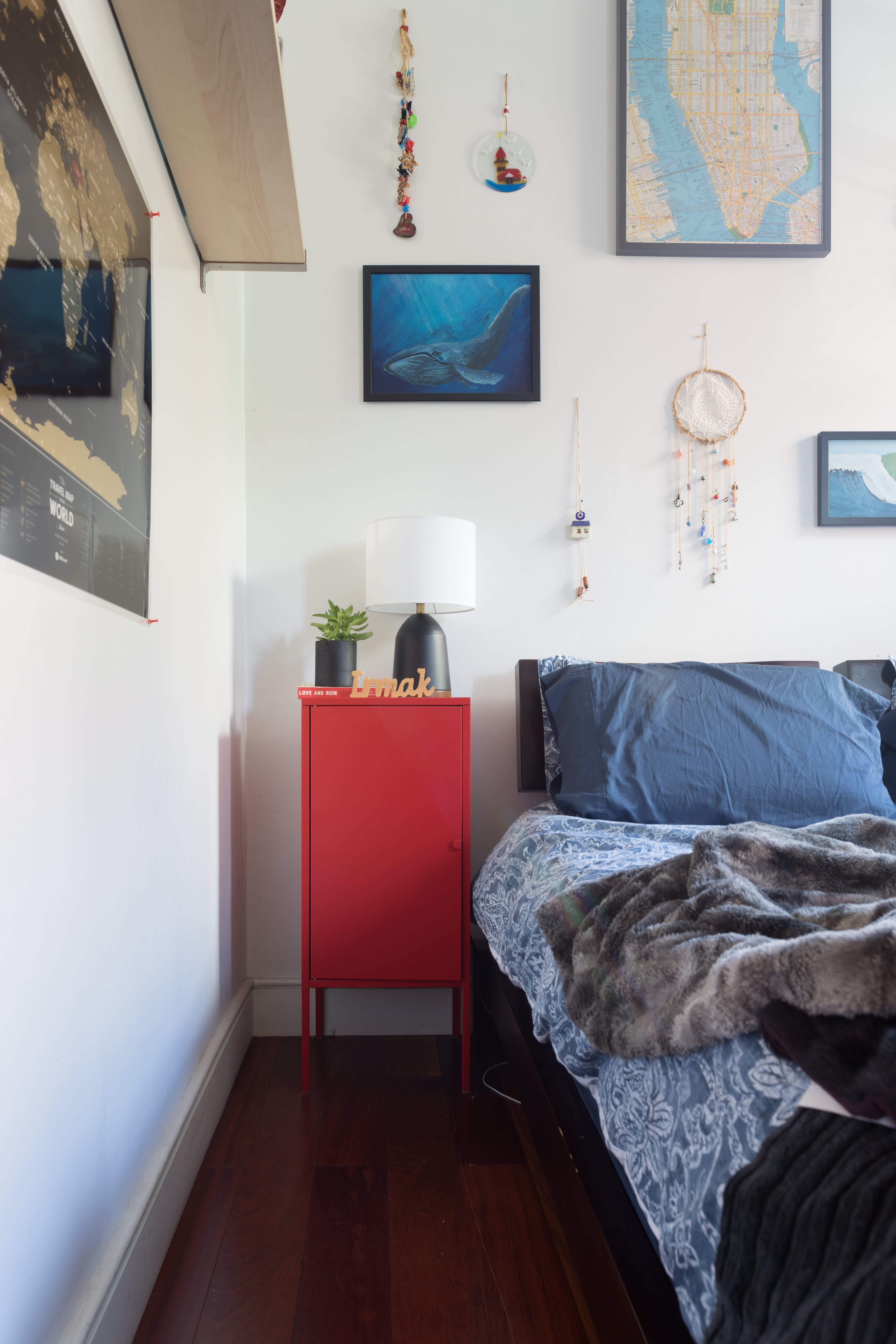 House Tour: A Small Shared Harlem Apartment | Apartment ...