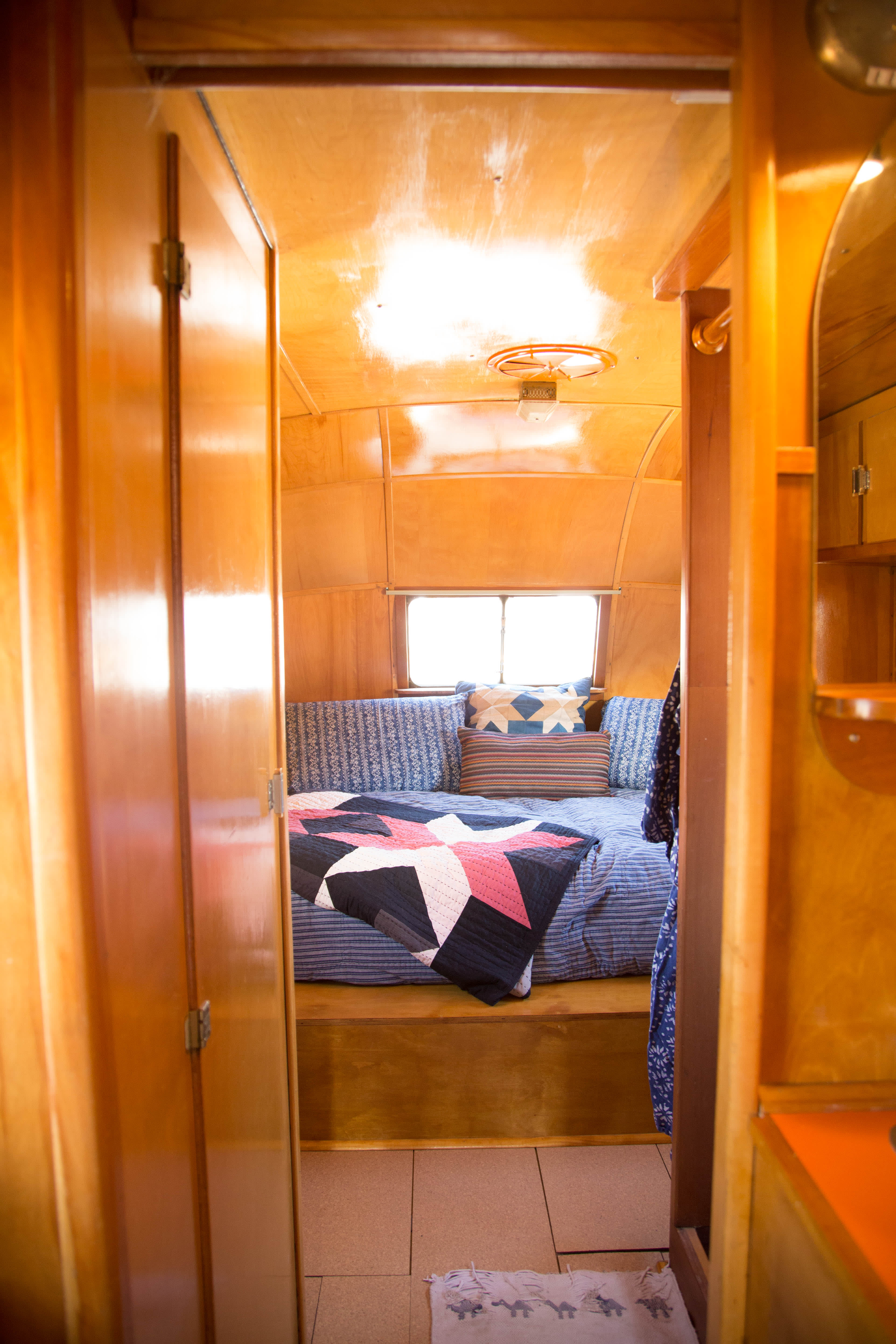 House Tour: A 1951 Vagabond Trailer in Joshua Tree | Apartment Therapy