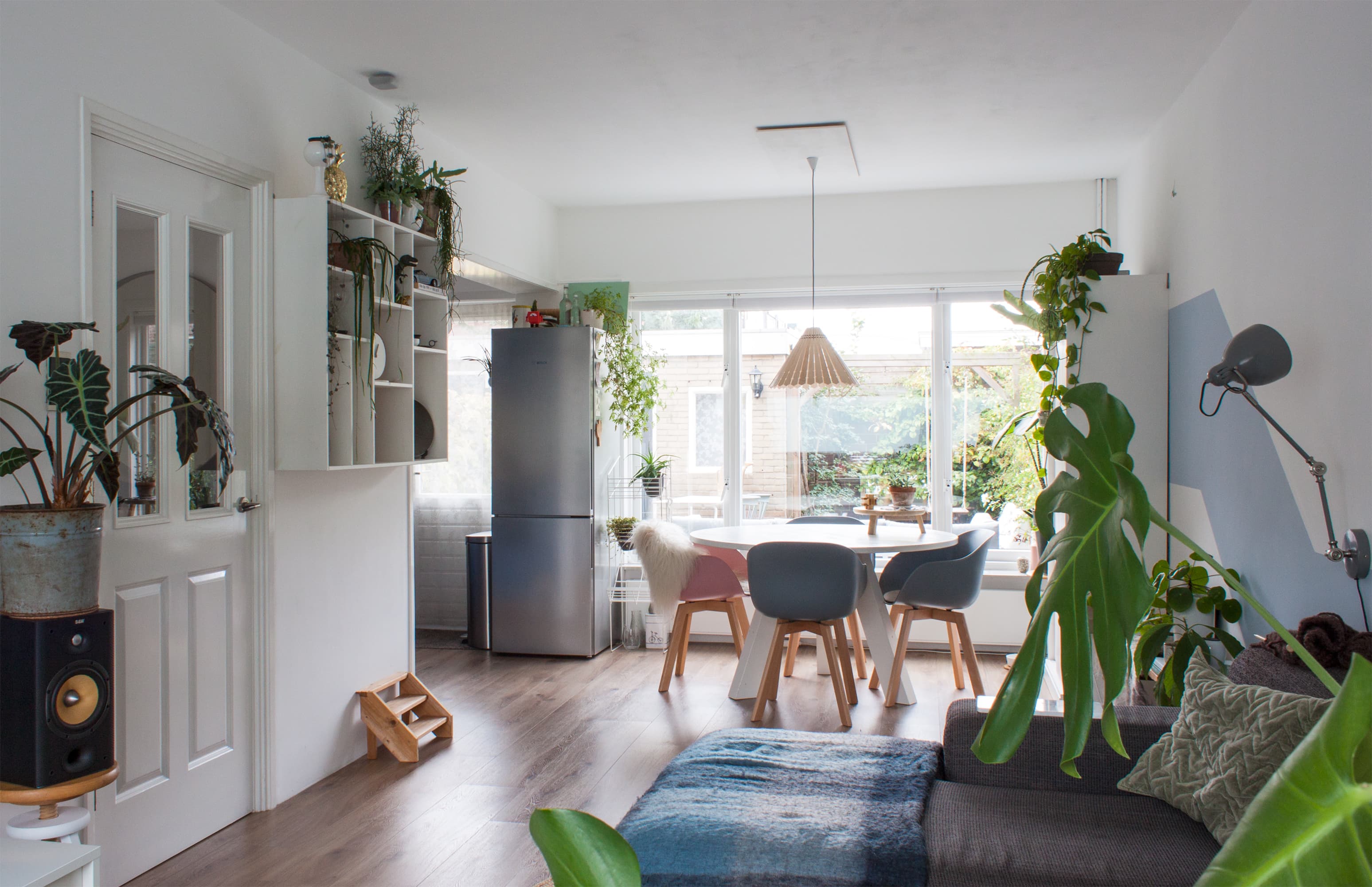 House Tour: A Dutch Home in Hues of Blue | Apartment Therapy